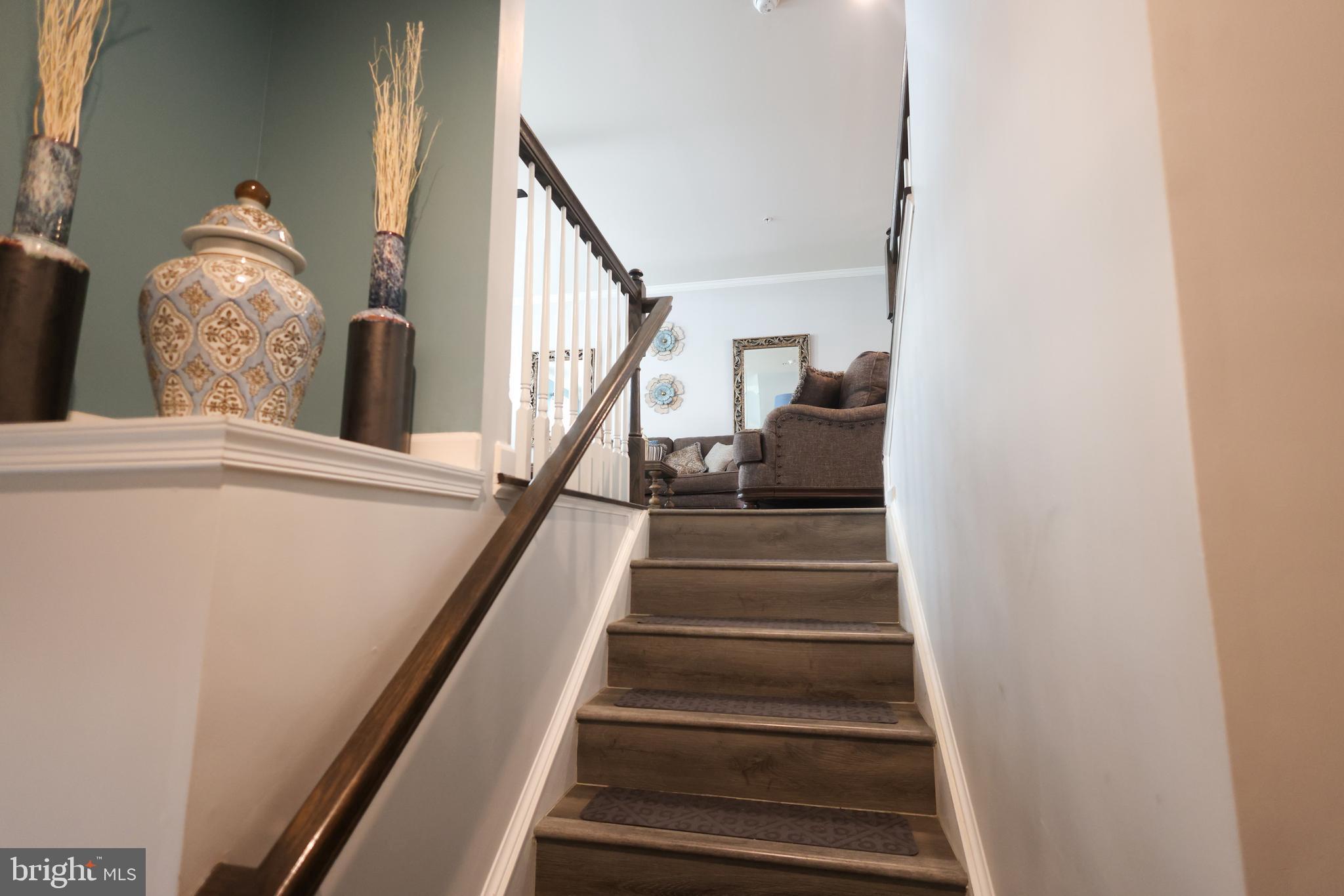 WESTCHESTER SQUARE - Residential