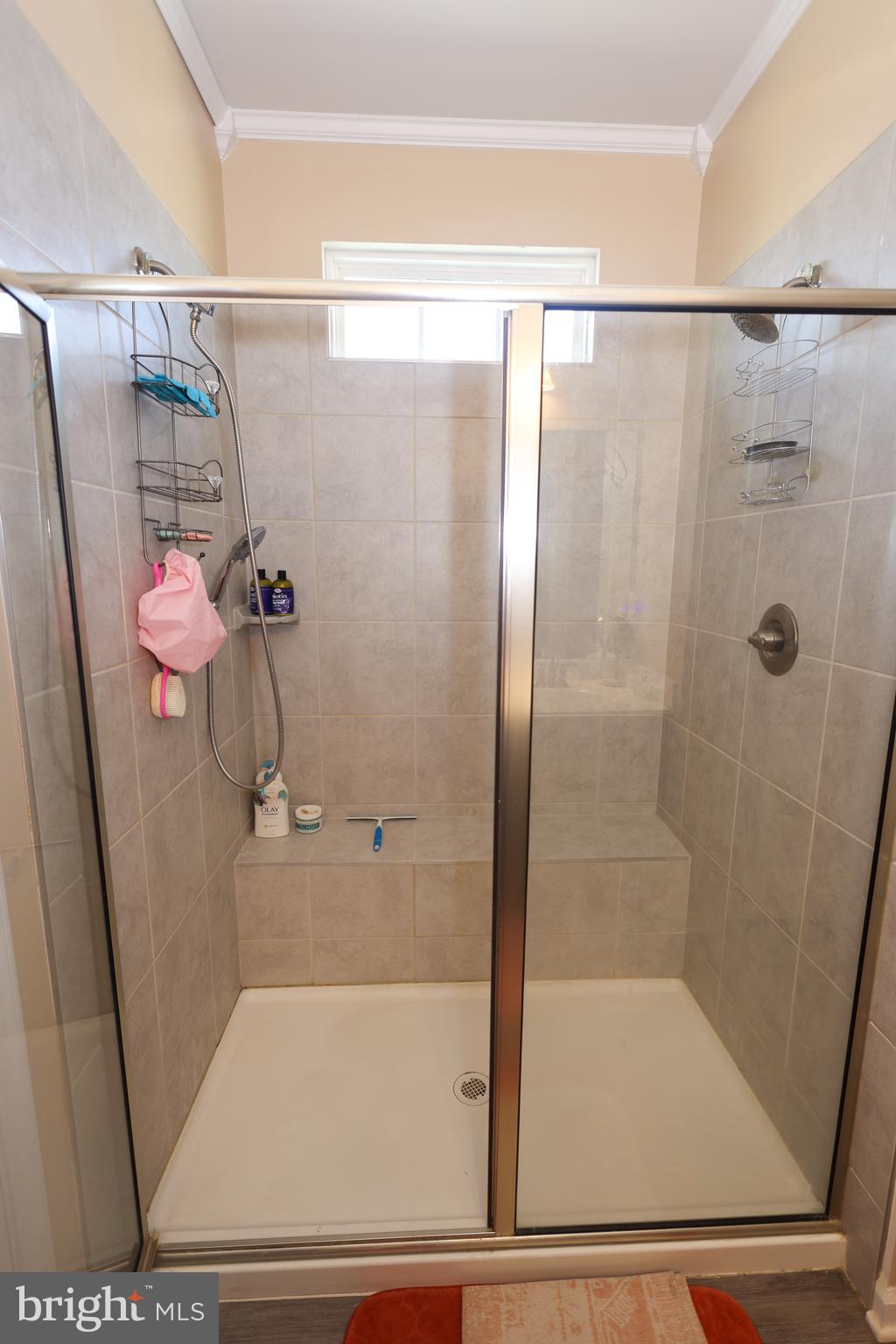 WESTCHESTER SQUARE - Residential