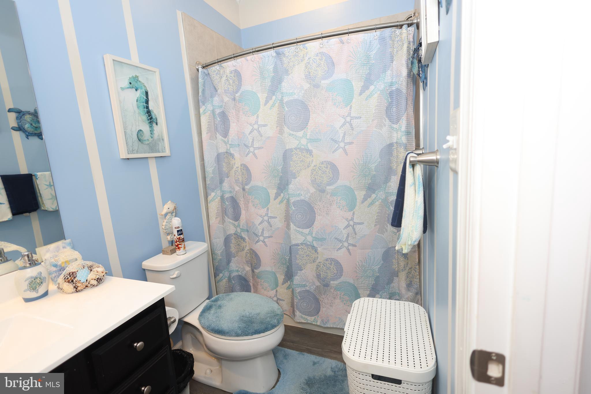 WESTCHESTER SQUARE - Residential