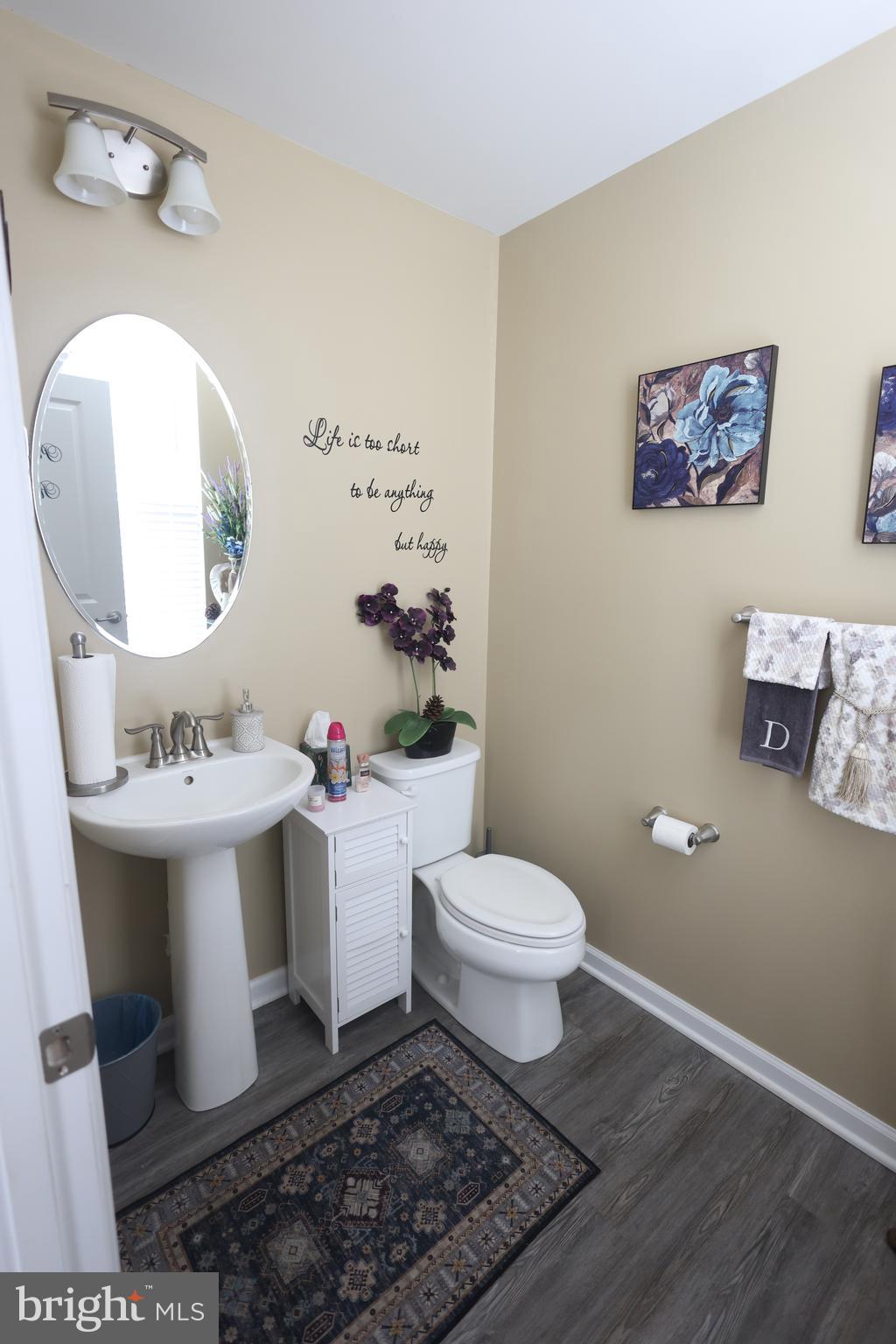 WESTCHESTER SQUARE - Residential