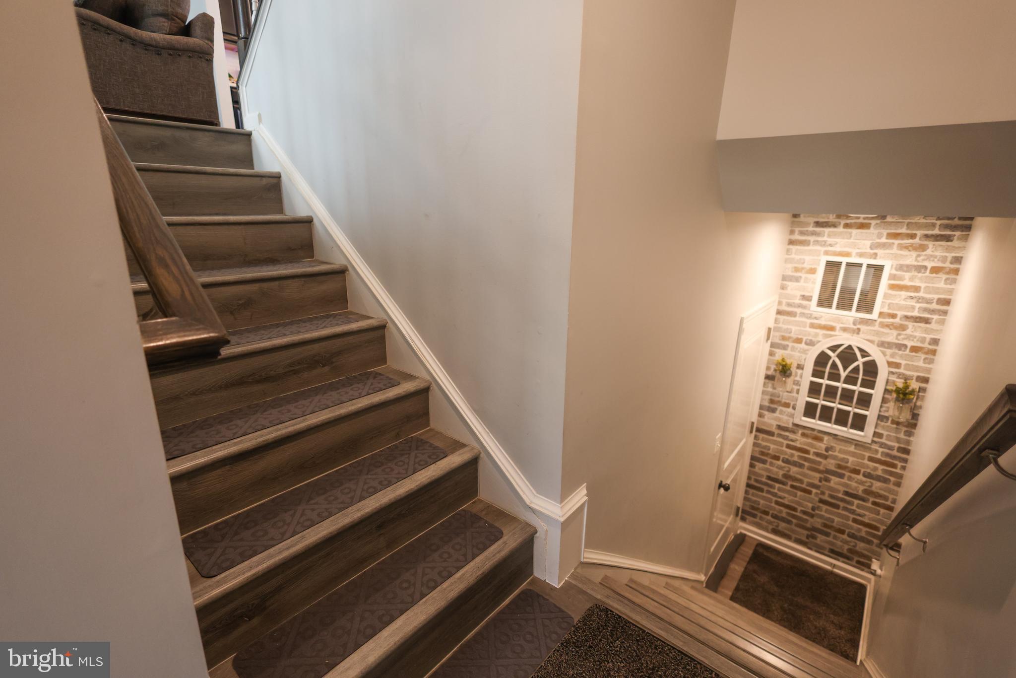 WESTCHESTER SQUARE - Residential