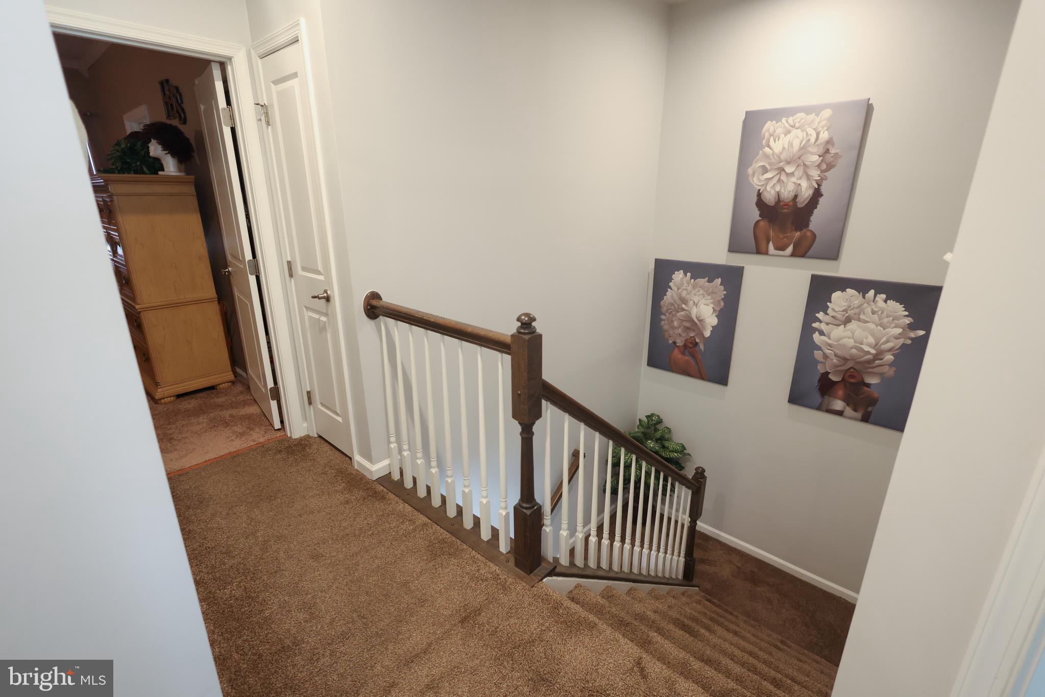 WESTCHESTER SQUARE - Residential