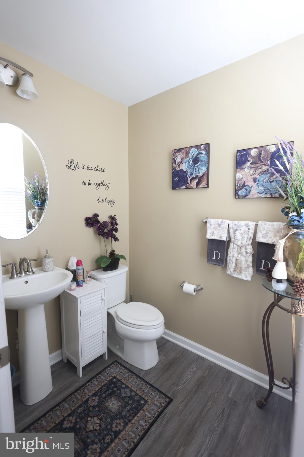 WESTCHESTER SQUARE - Residential