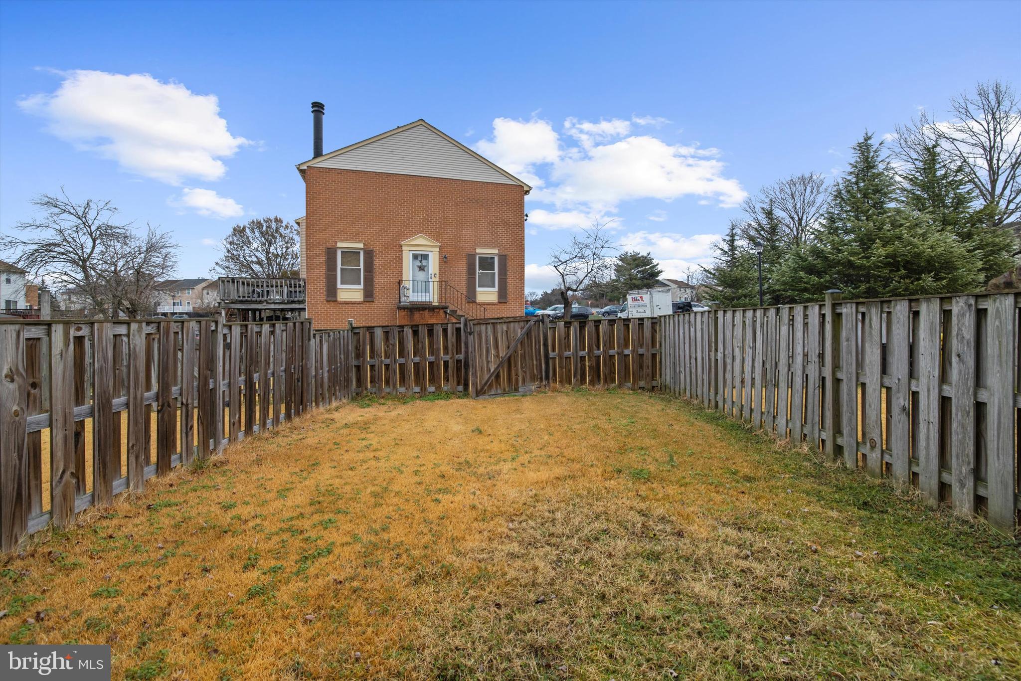 ELIZABETHS LANDING - Residential