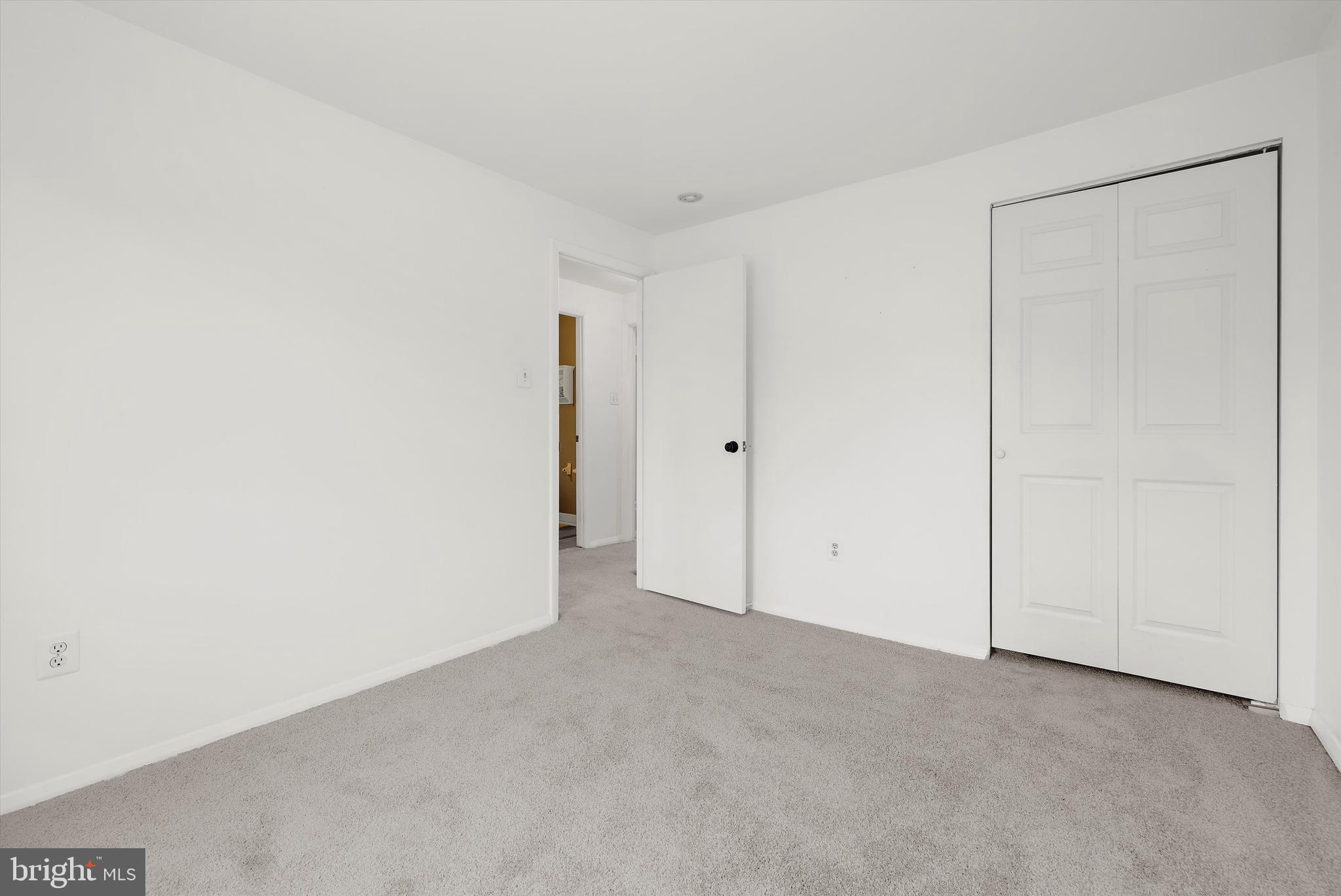 ELIZABETHS LANDING - Residential