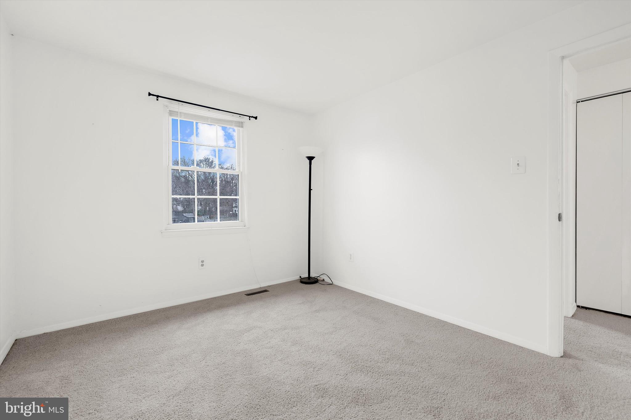 ELIZABETHS LANDING - Residential