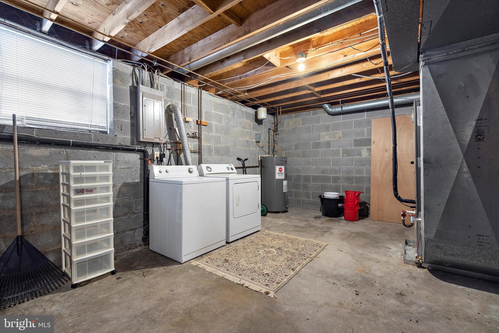 ELIZABETHS LANDING - Residential