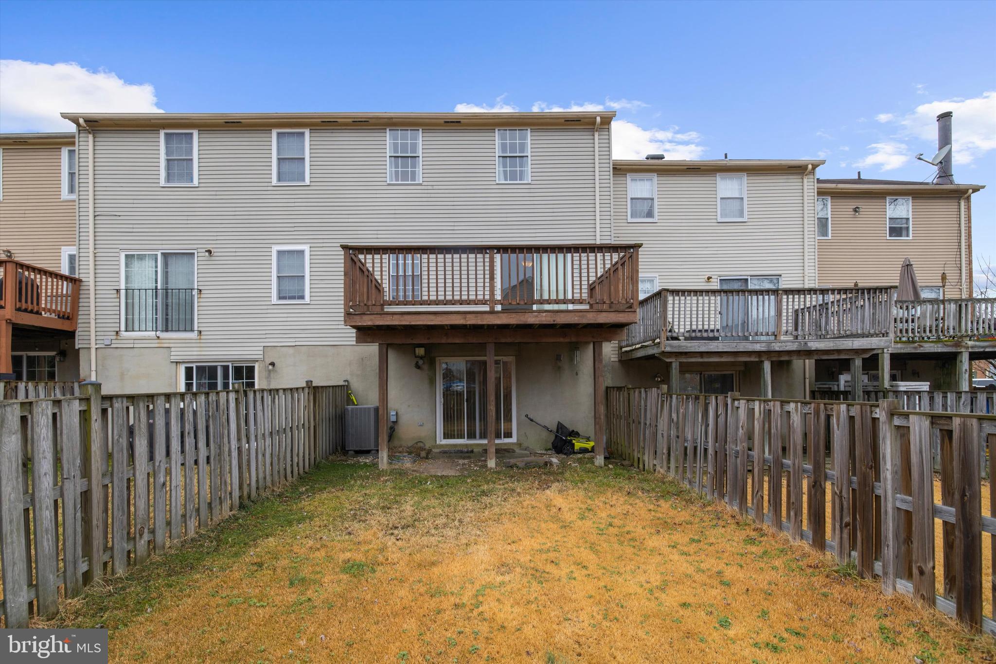 ELIZABETHS LANDING - Residential