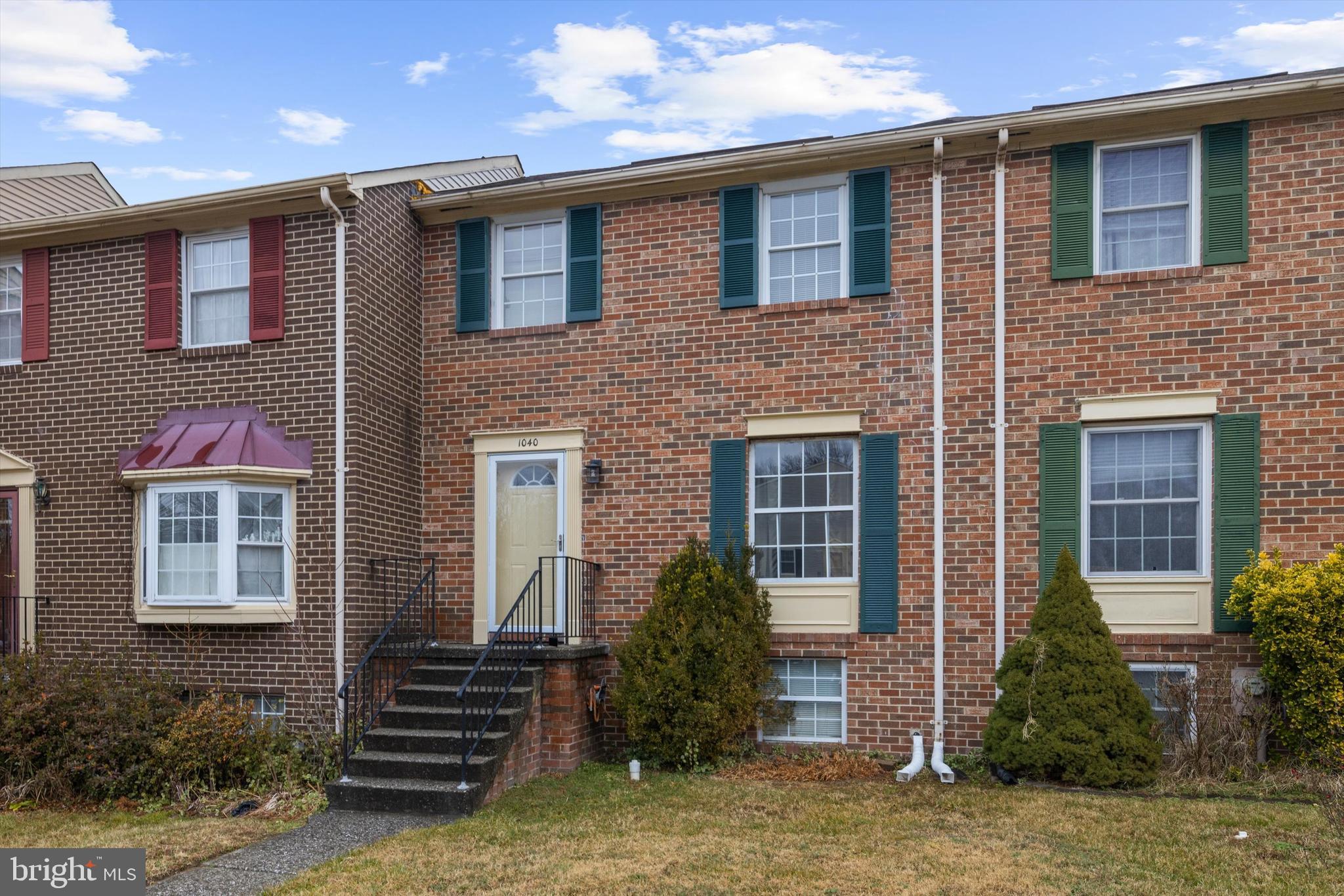 ELIZABETHS LANDING - Residential