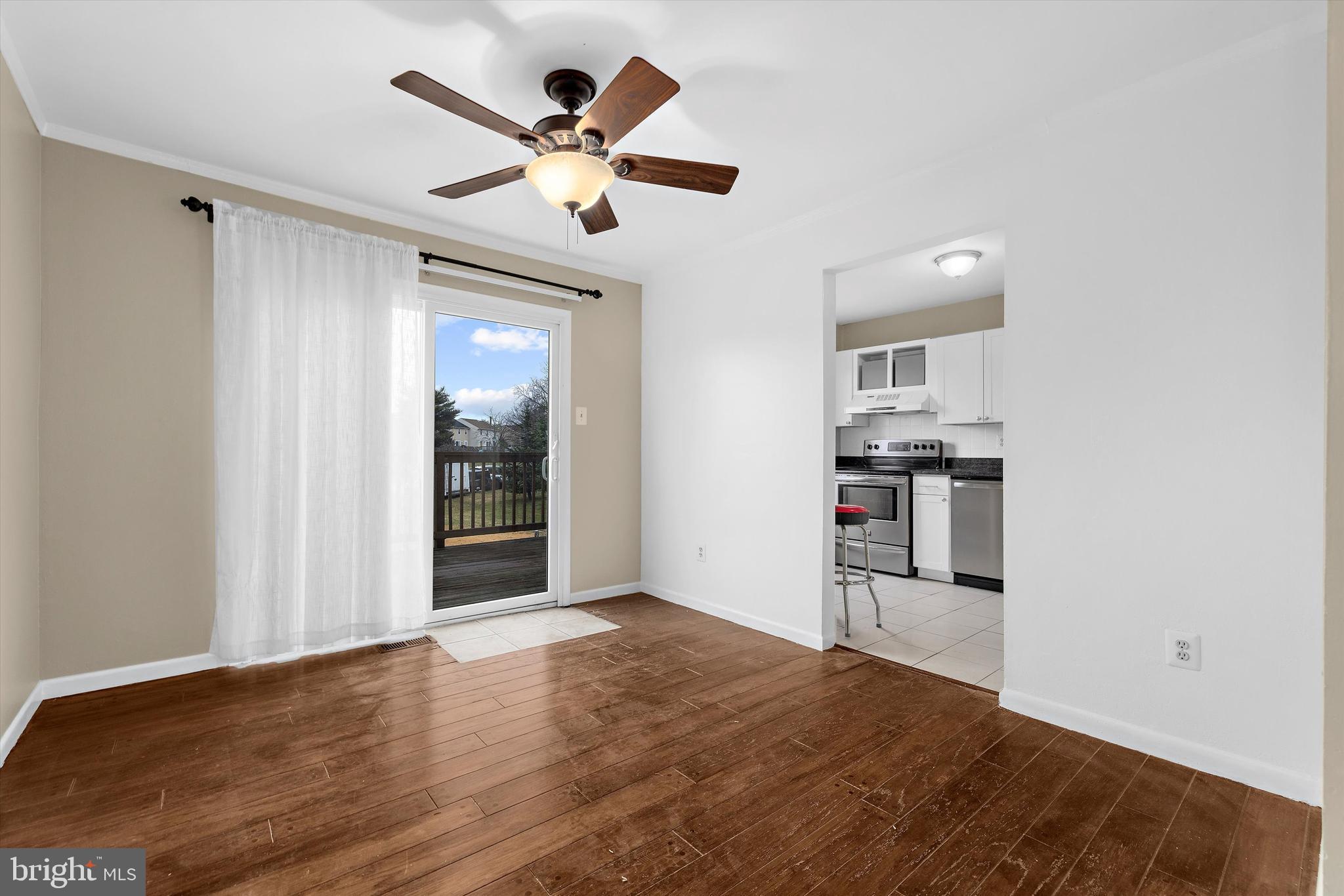 ELIZABETHS LANDING - Residential