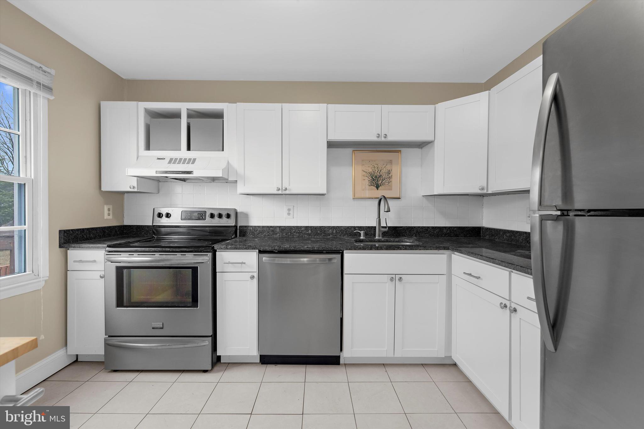 ELIZABETHS LANDING - Residential