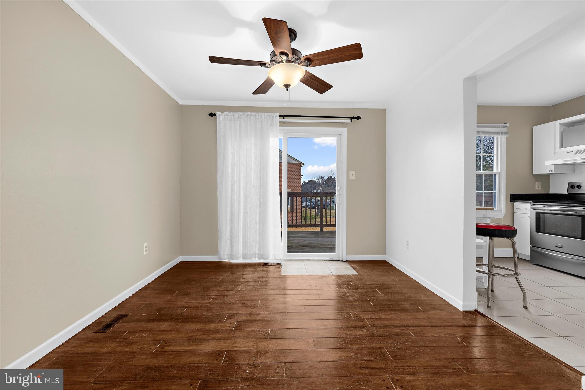 ELIZABETHS LANDING - Residential