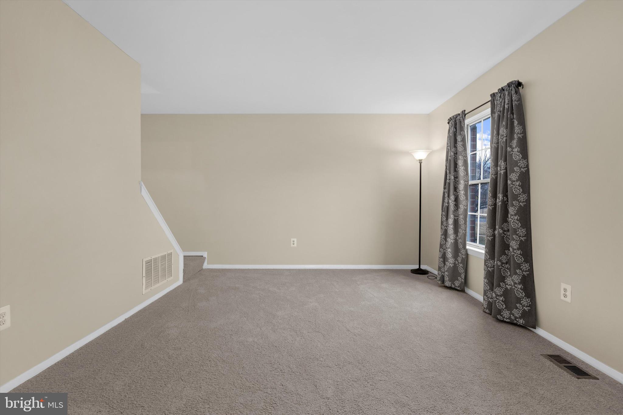 ELIZABETHS LANDING - Residential