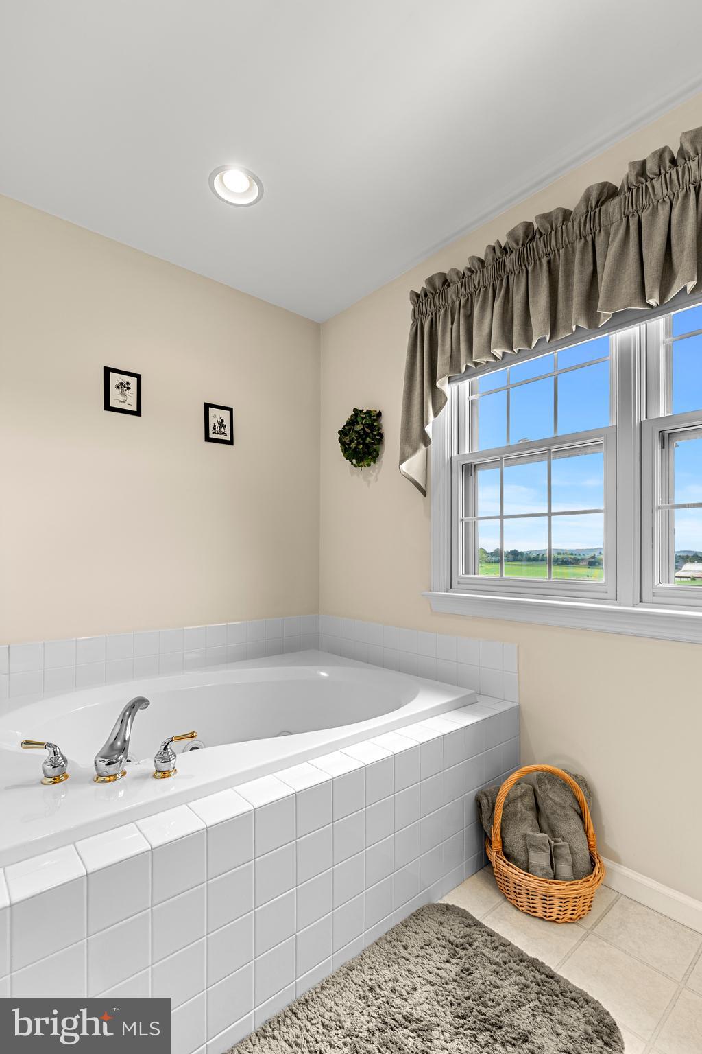 MANCHESTER MEADOWS - Residential