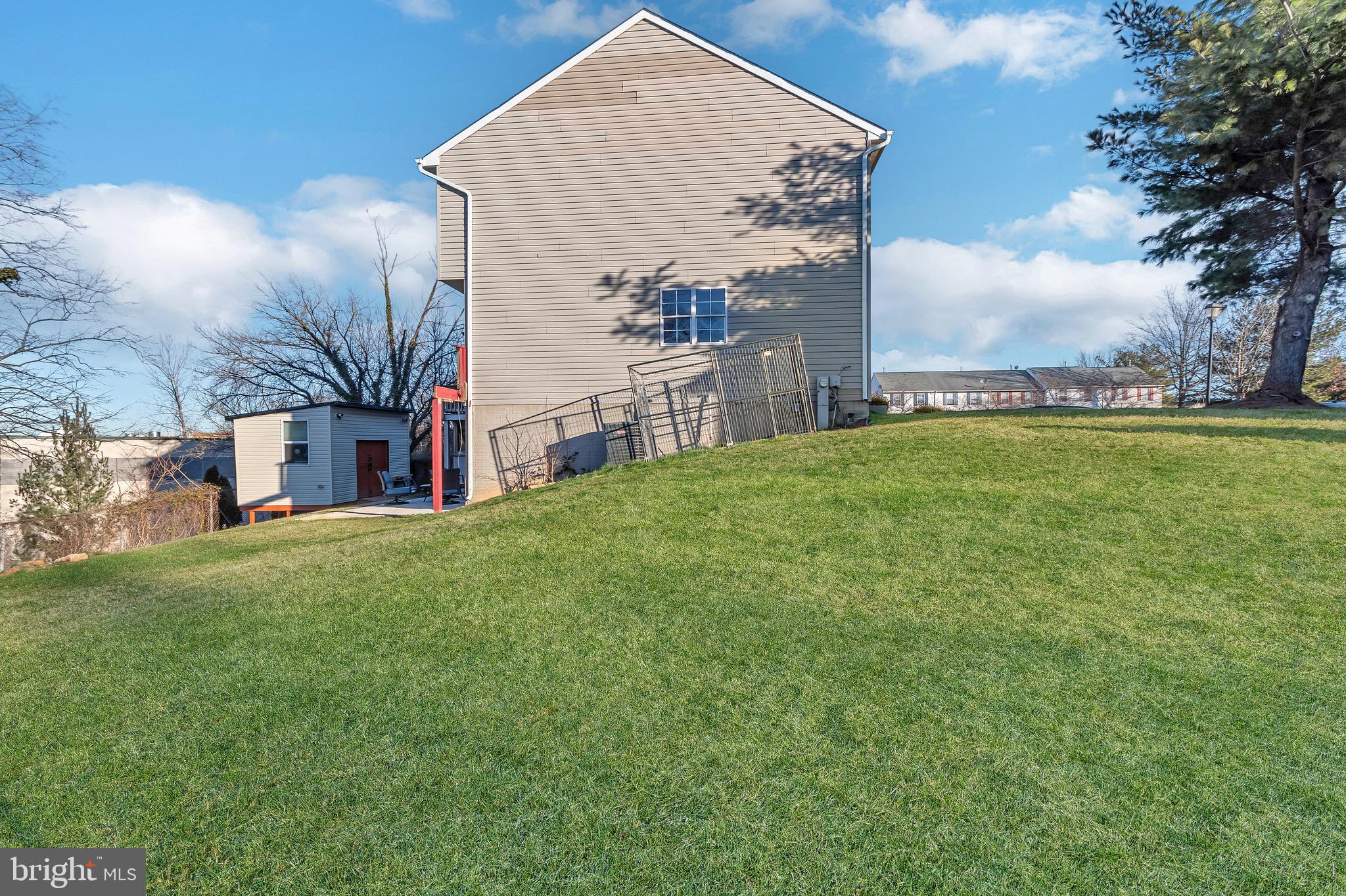 BLUEGRASS HEIGHTS - Residential