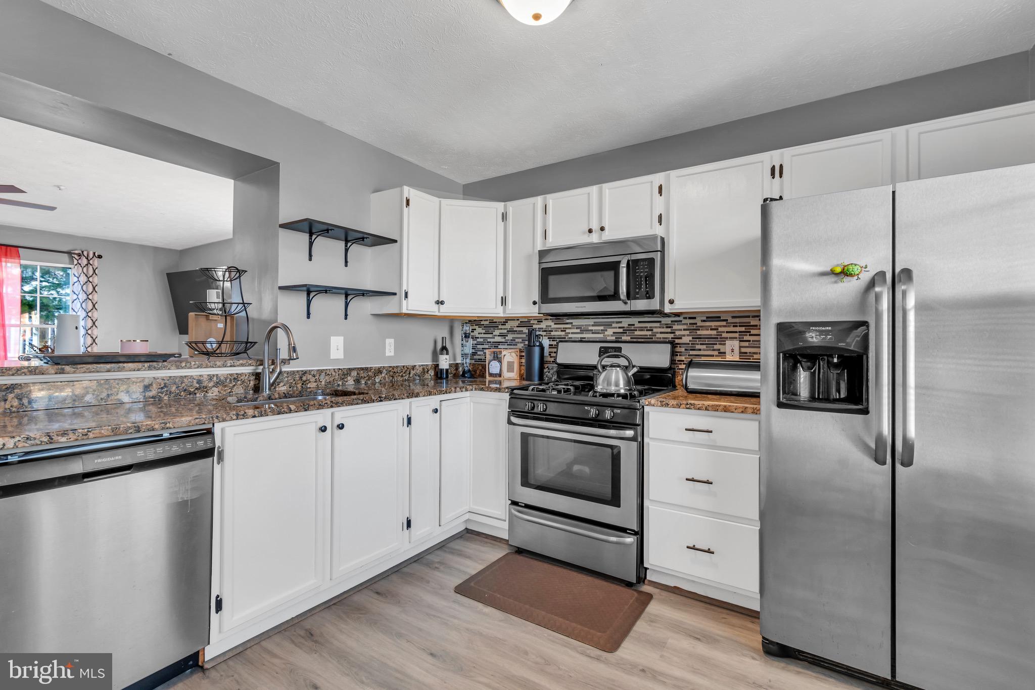 BLUEGRASS HEIGHTS - Residential