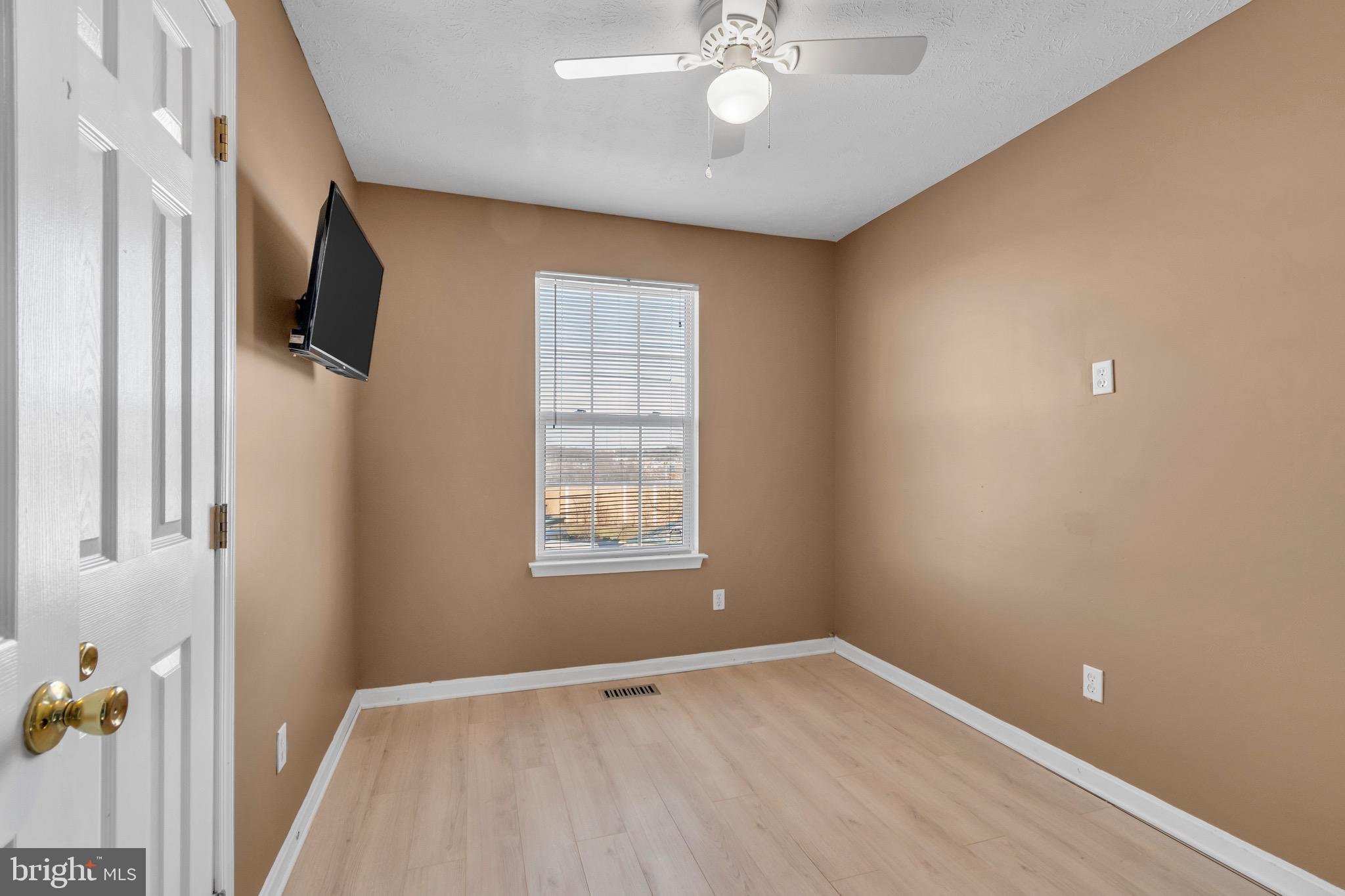 BLUEGRASS HEIGHTS - Residential