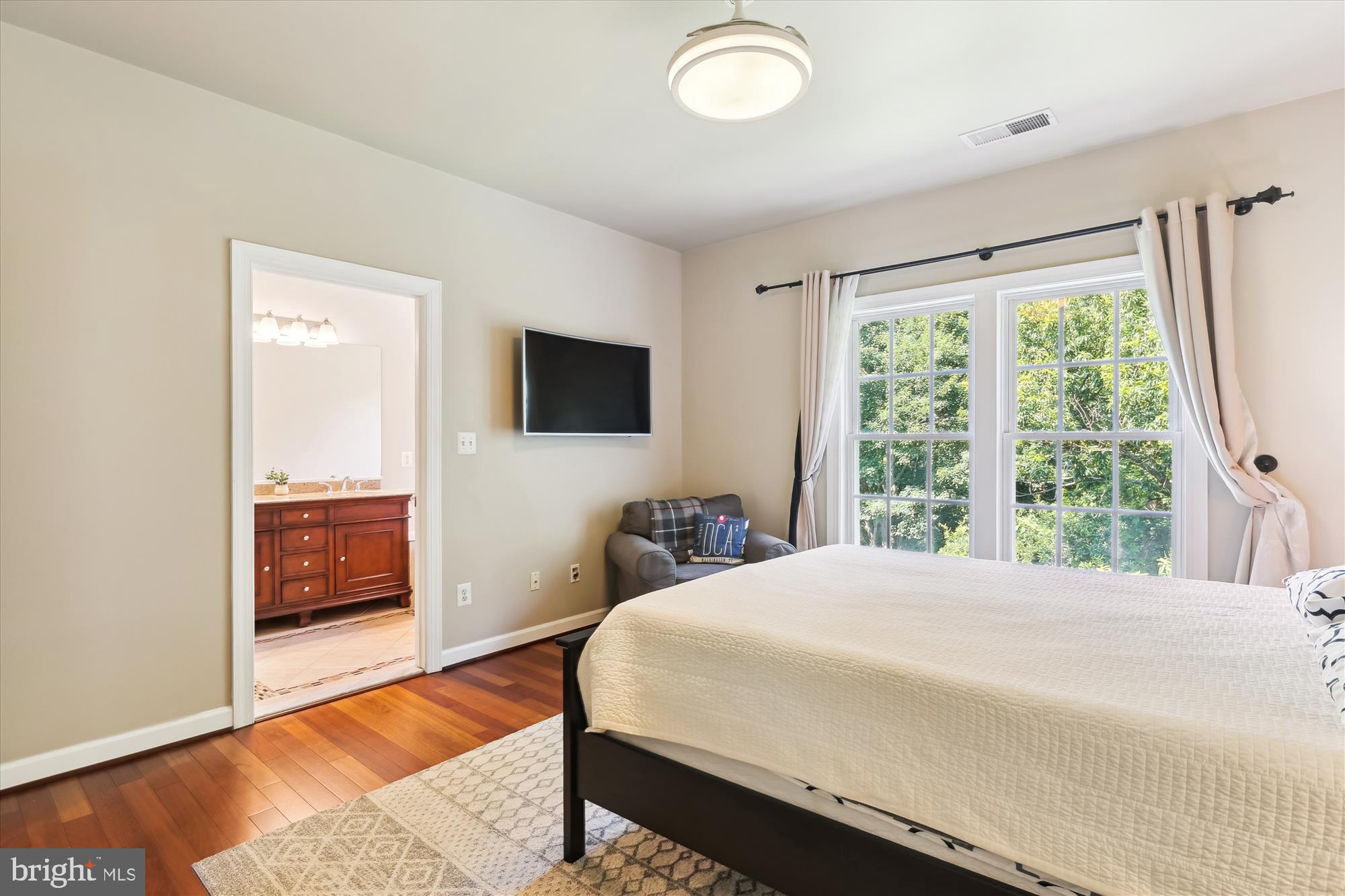 JAPONICA - Residential