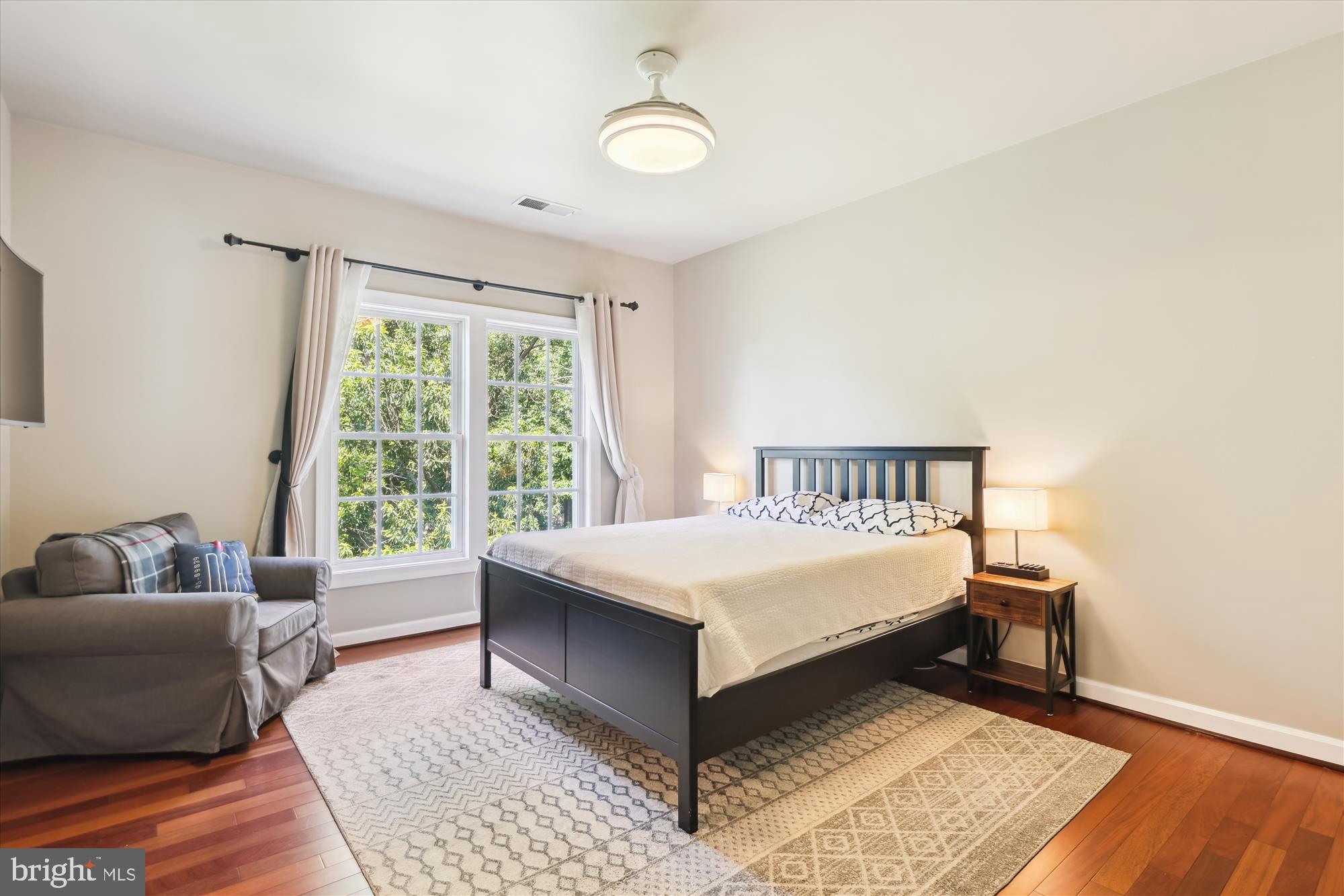 JAPONICA - Residential