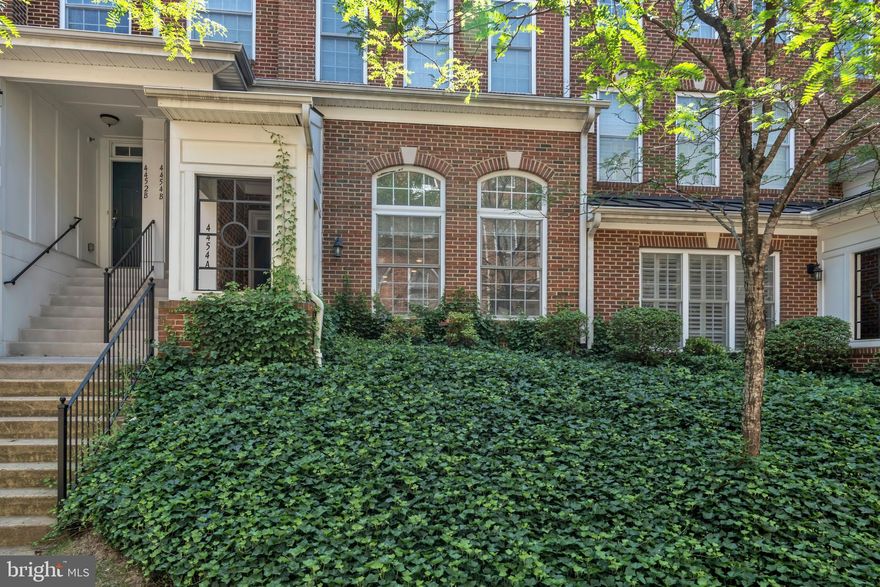 Meticulously remodeled, 2 level garage townhome with elegant kitchen enhanced by Quartz Countertop & Stainless-Steel appliance, new fireplace, gorgeous new flooring and the list goes on and on ..contingent on seller to find HOC but actively looking.
All offers will be presented on Sunday 06/30/2024 at 6 pm