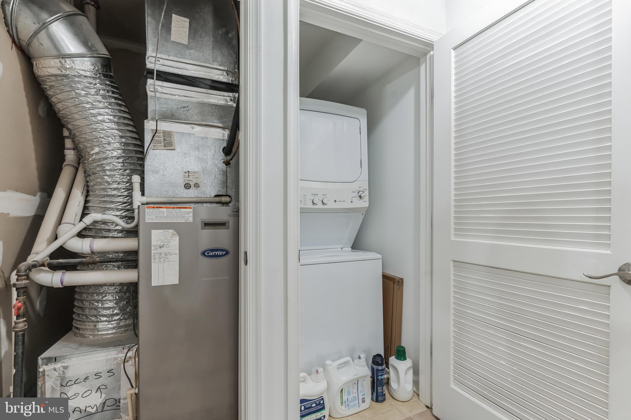 EAST MARKET AT FAIR LAKE - Residential