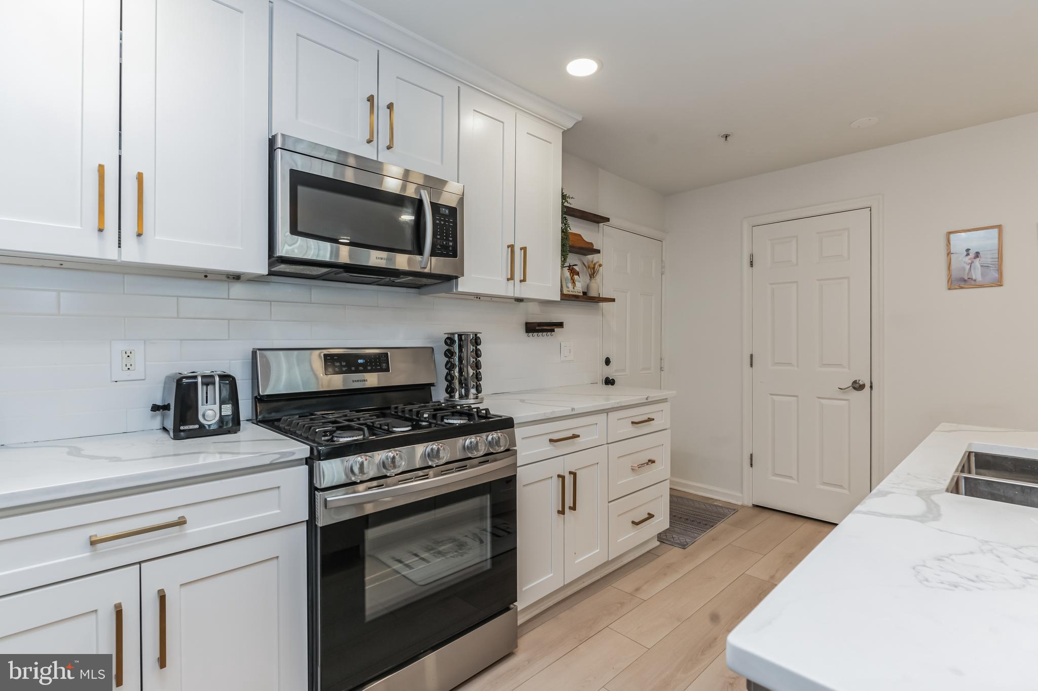 EAST MARKET AT FAIR LAKE - Residential