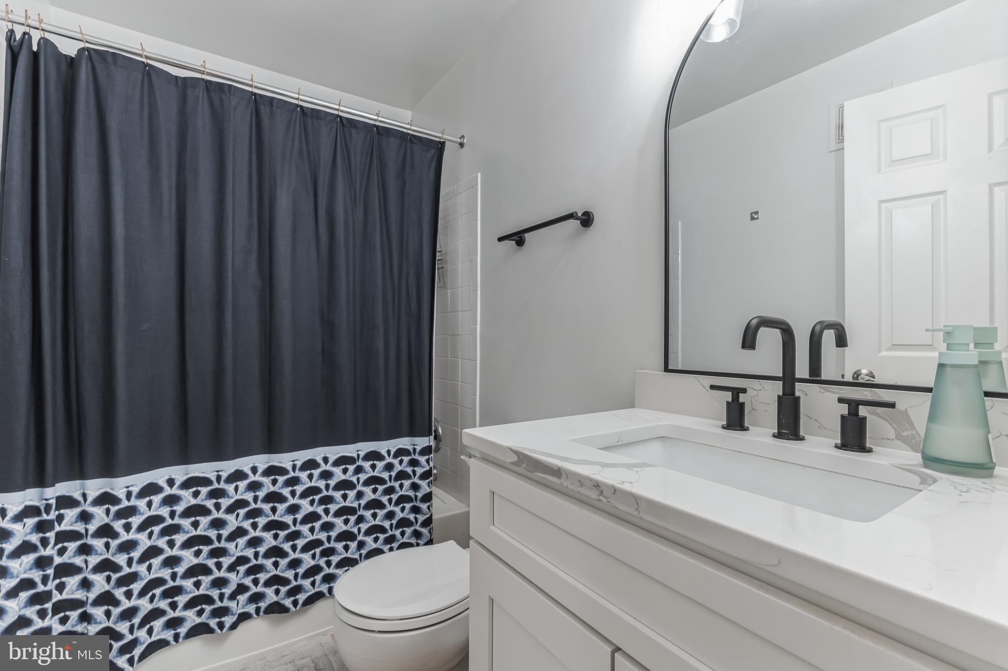 EAST MARKET AT FAIR LAKE - Residential