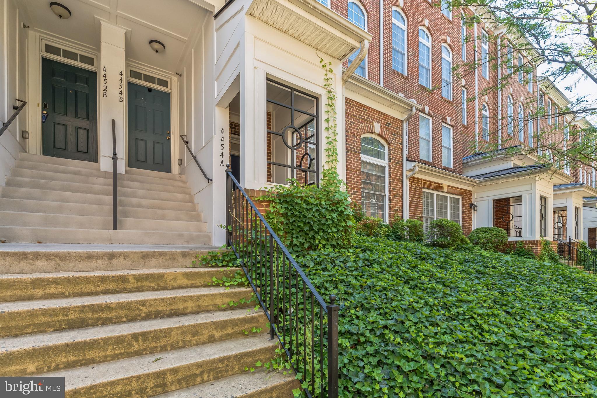 EAST MARKET AT FAIR LAKE - Residential