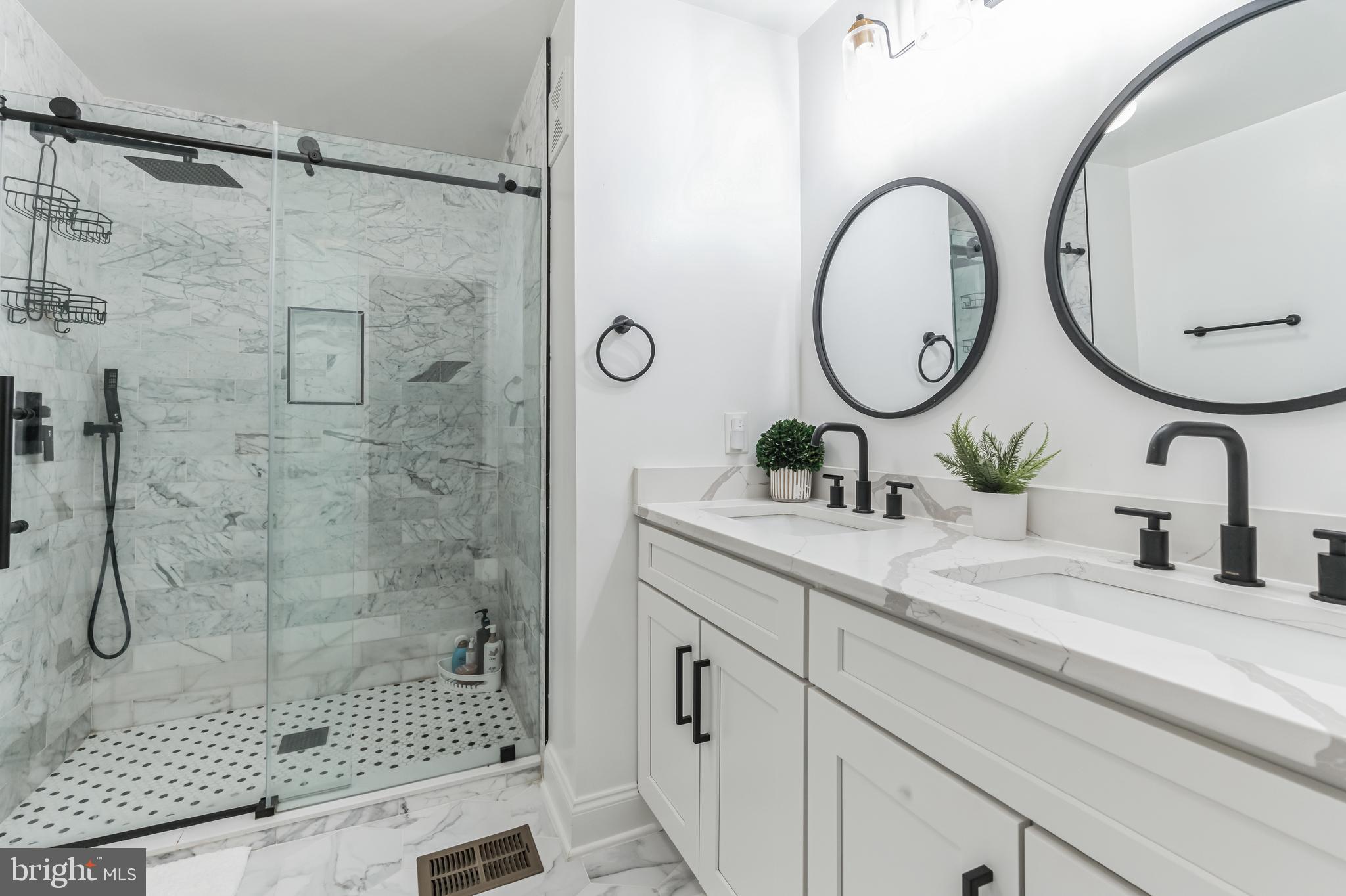 EAST MARKET AT FAIR LAKE - Residential