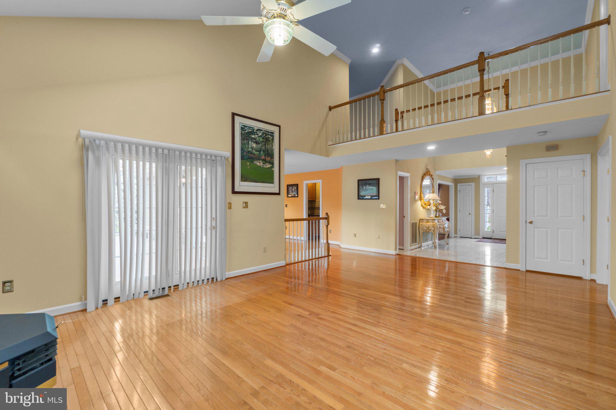 VALLEY GATE - Residential