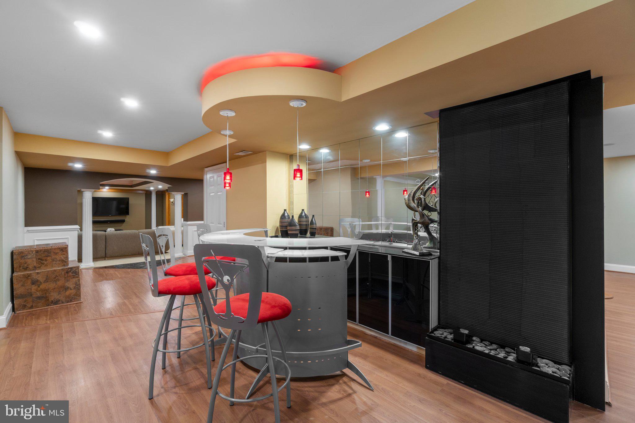 VALLEY GATE - Residential