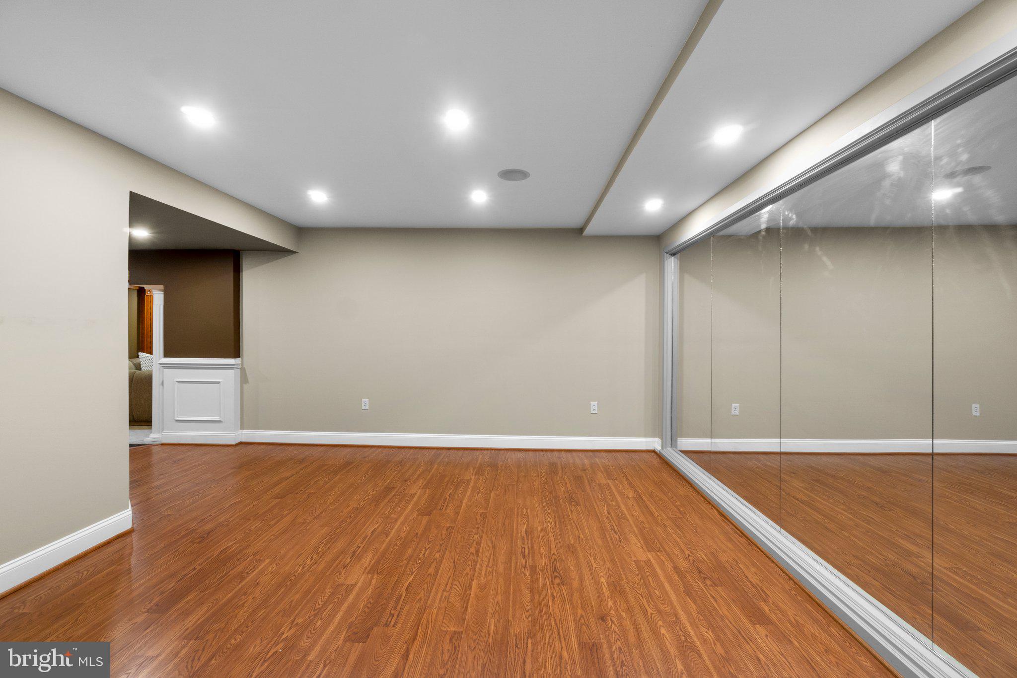 VALLEY GATE - Residential