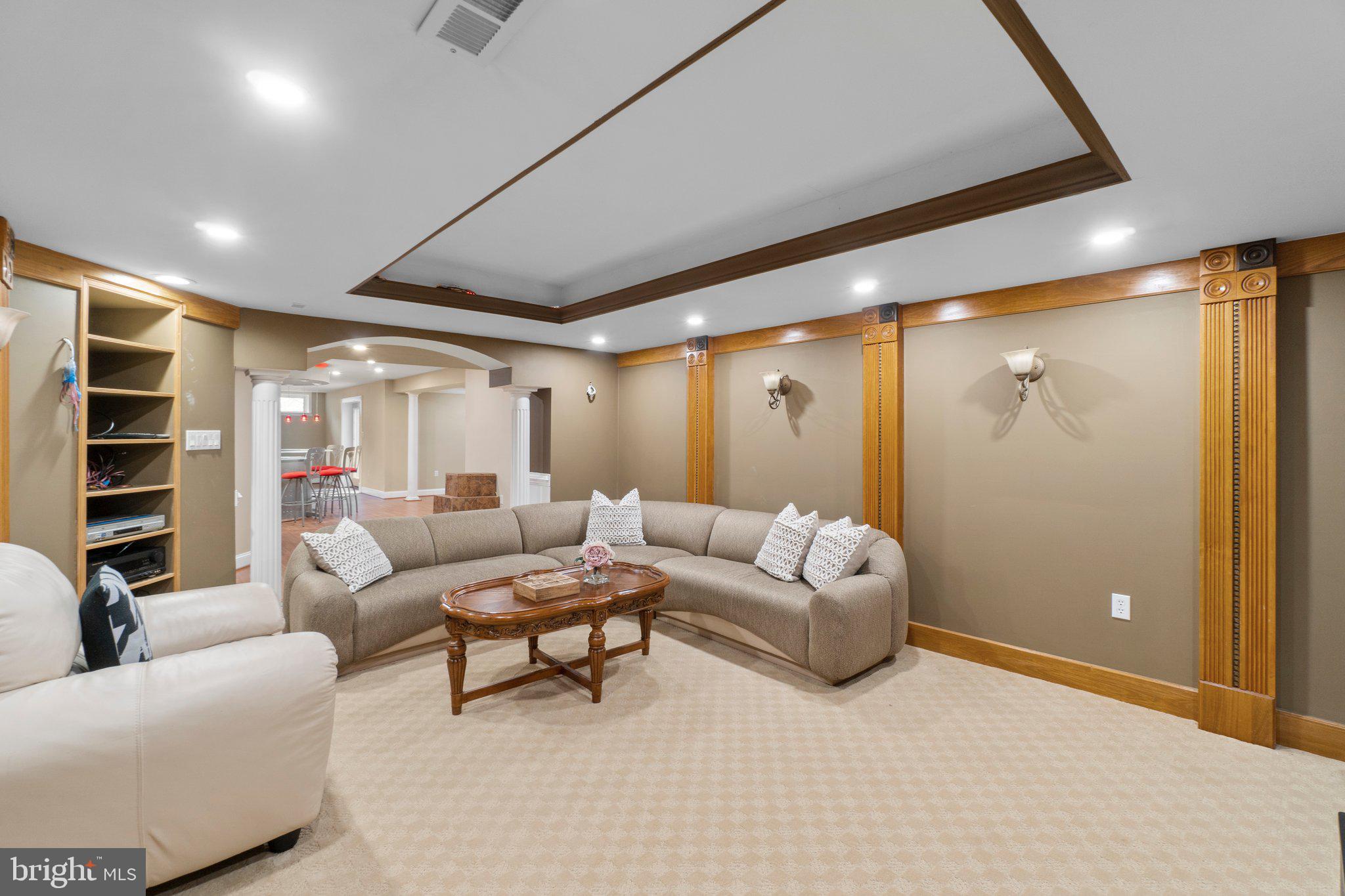 VALLEY GATE - Residential