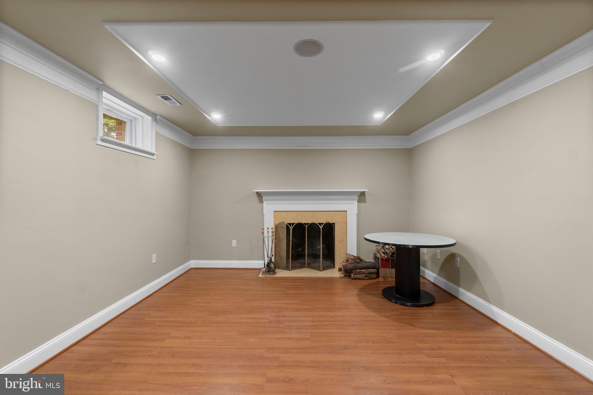 VALLEY GATE - Residential