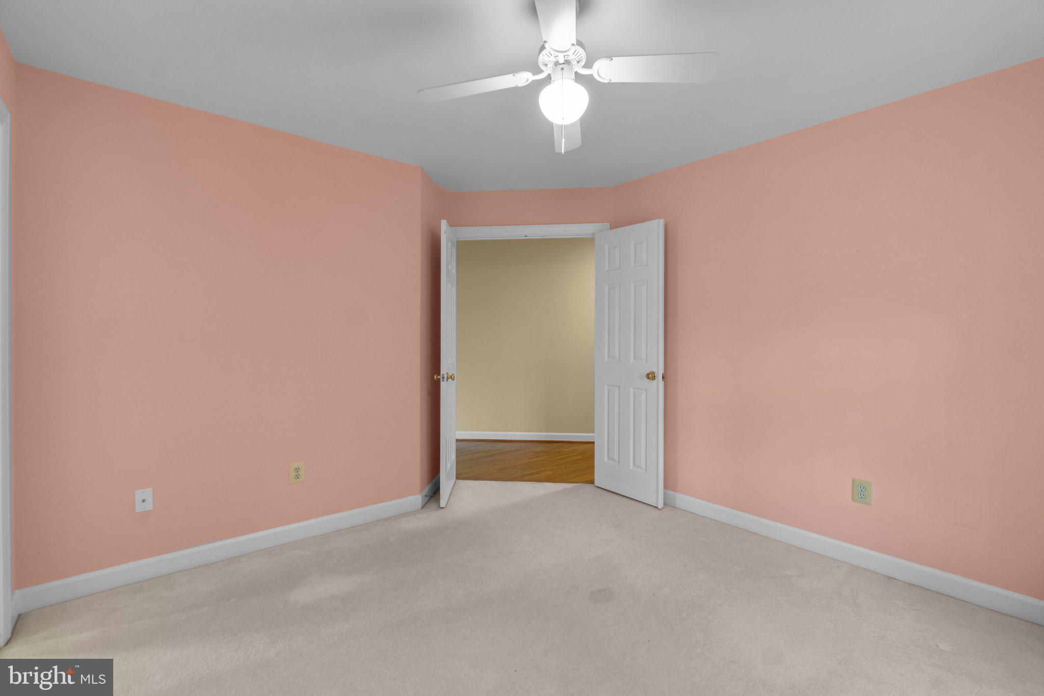 VALLEY GATE - Residential