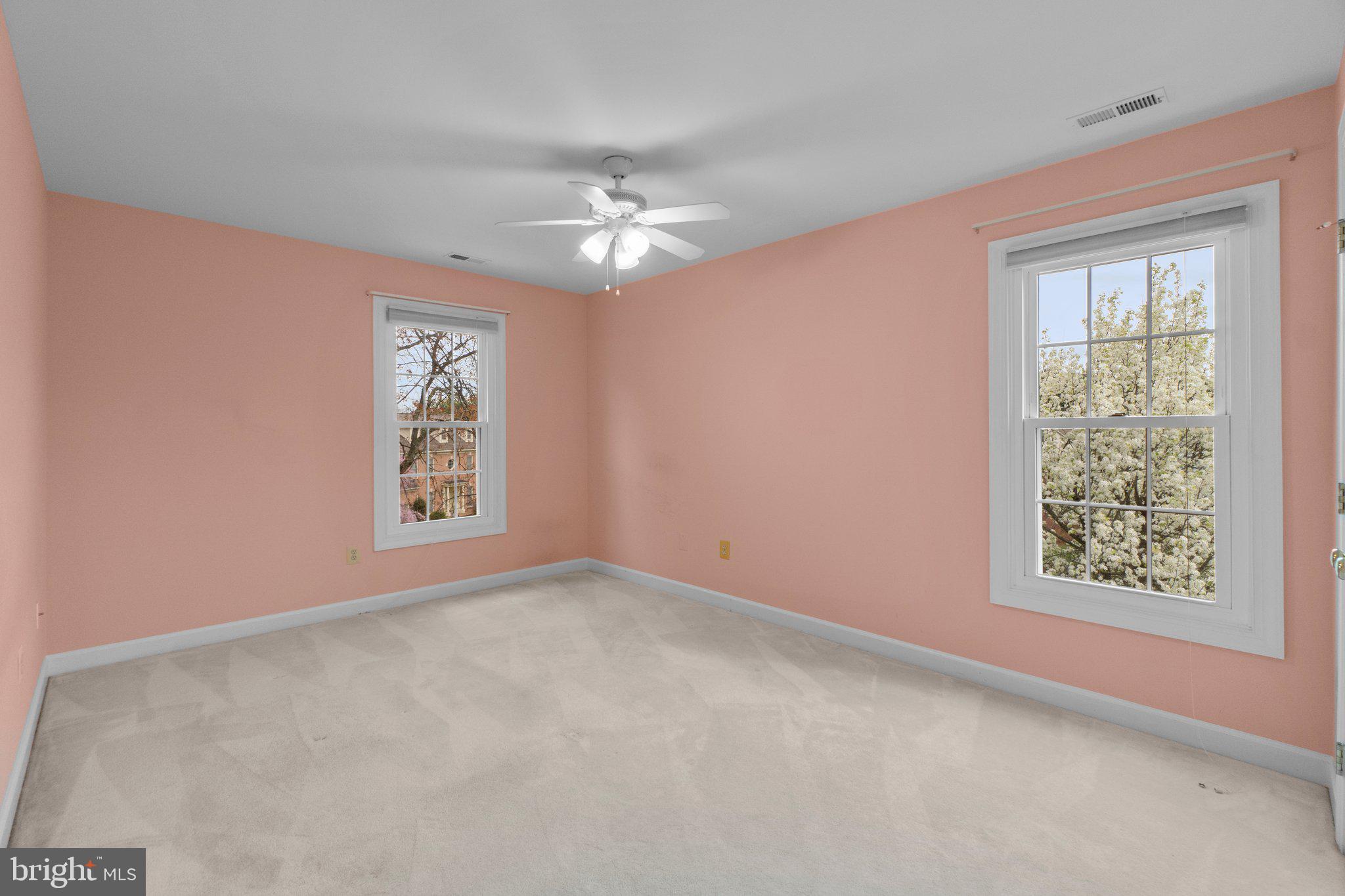 VALLEY GATE - Residential