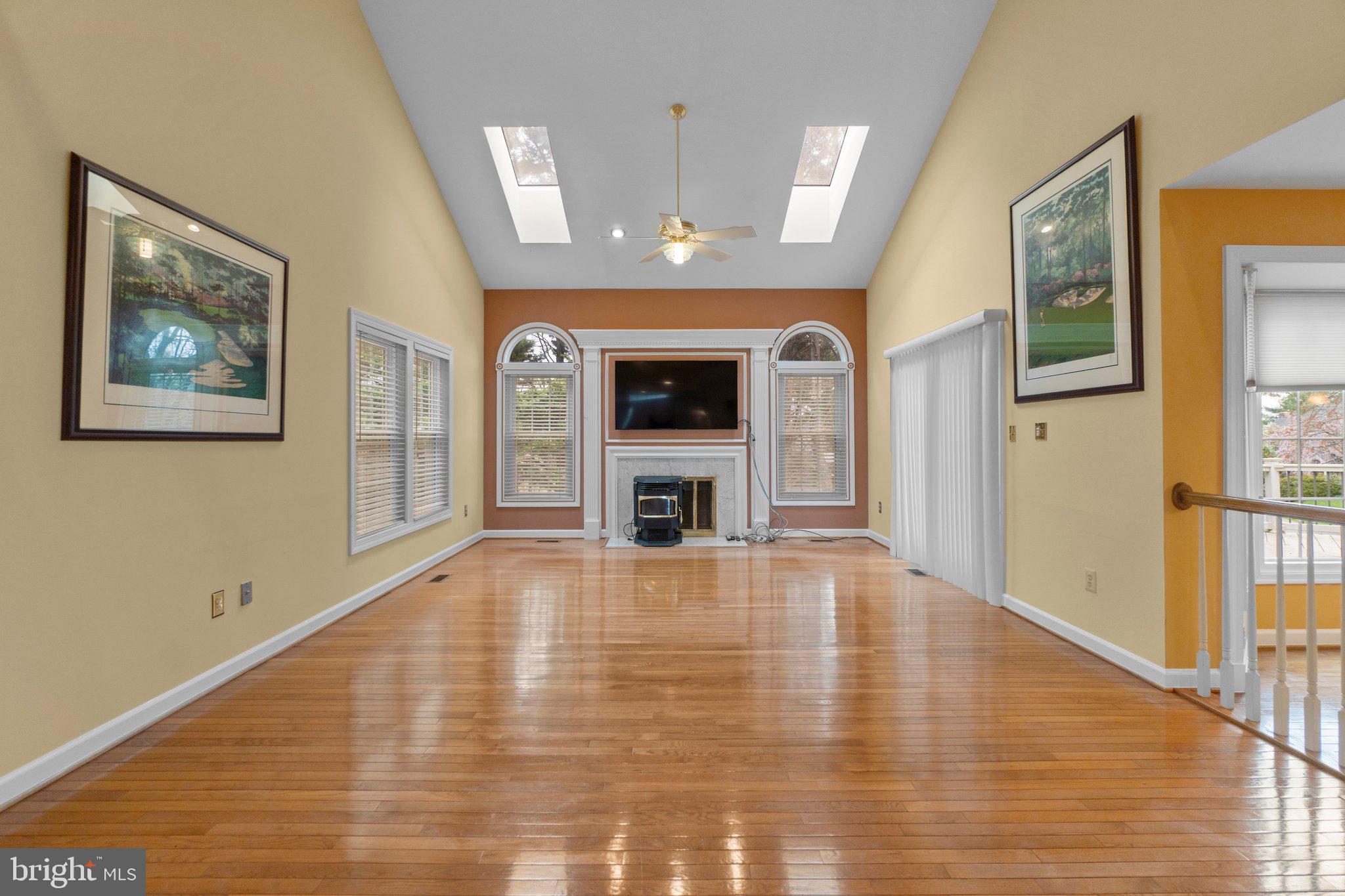 VALLEY GATE - Residential