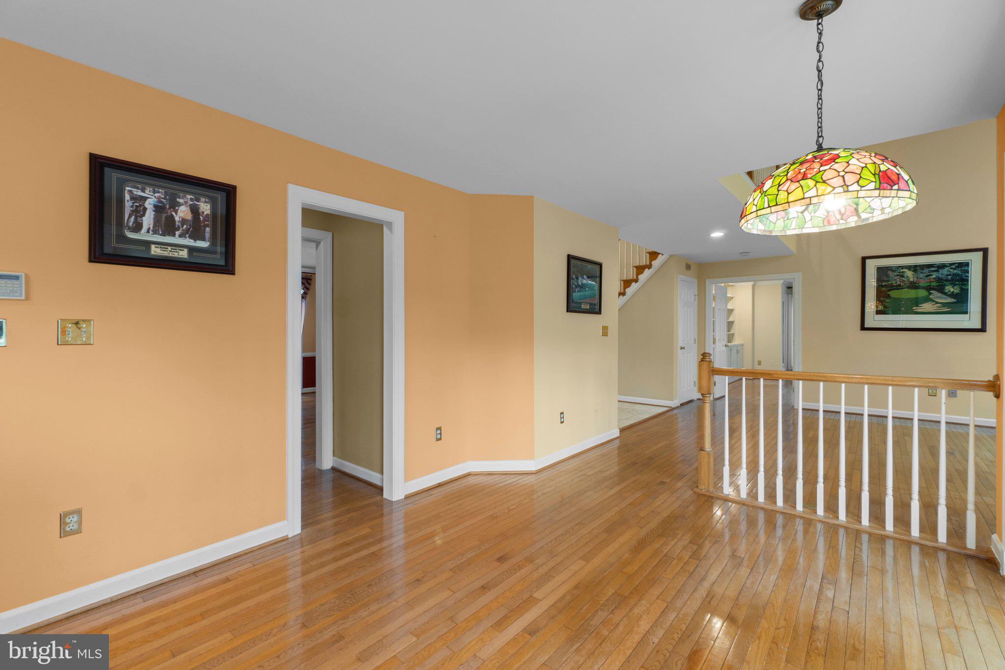 VALLEY GATE - Residential