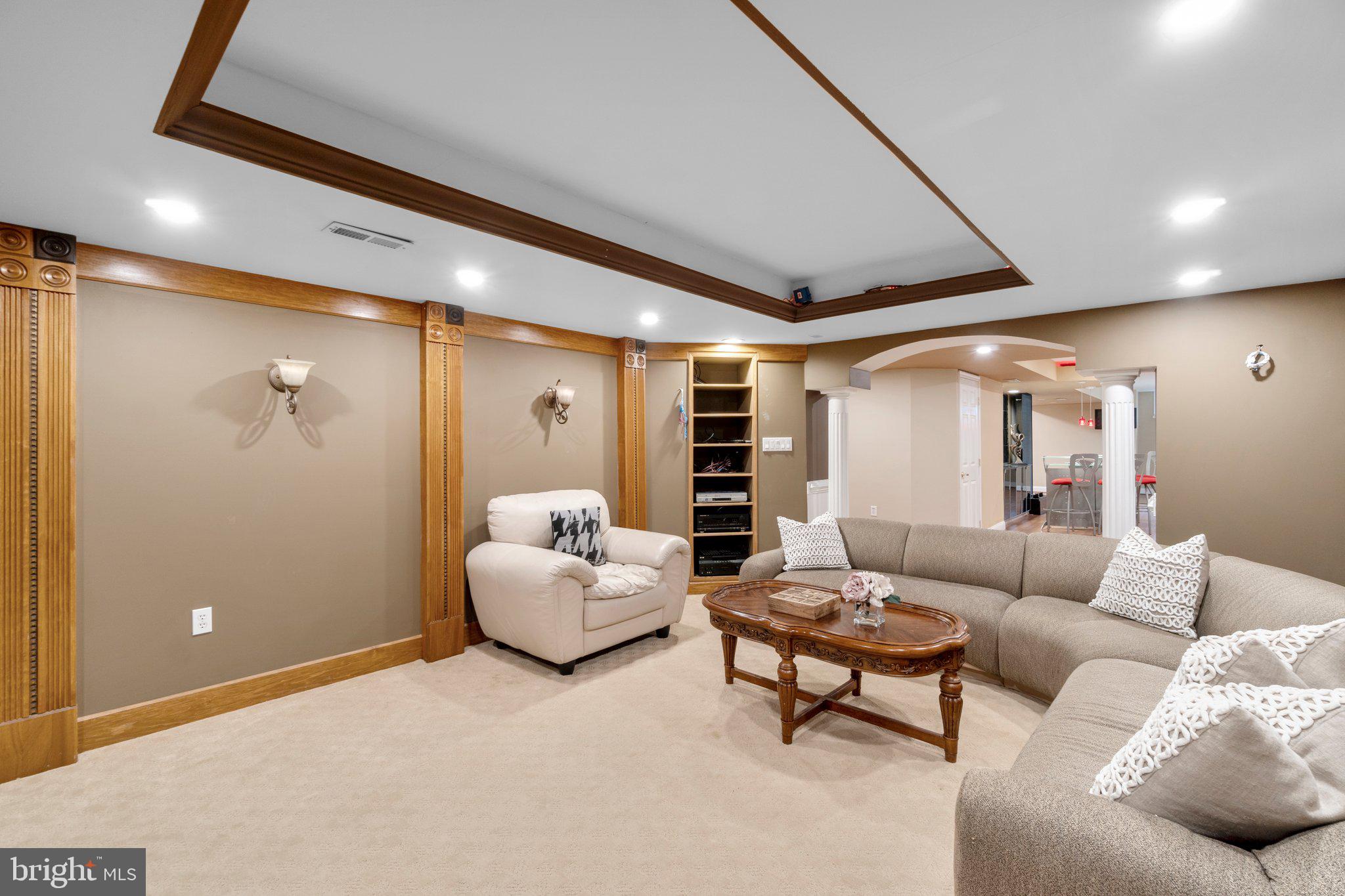 VALLEY GATE - Residential