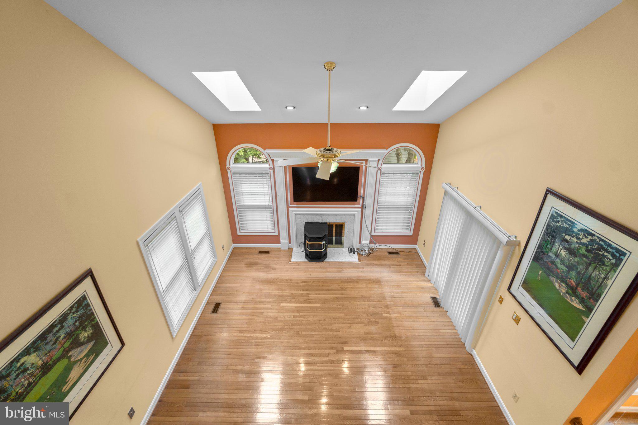 VALLEY GATE - Residential