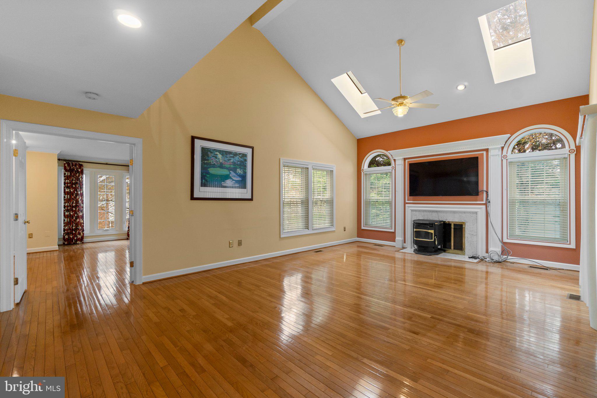 VALLEY GATE - Residential