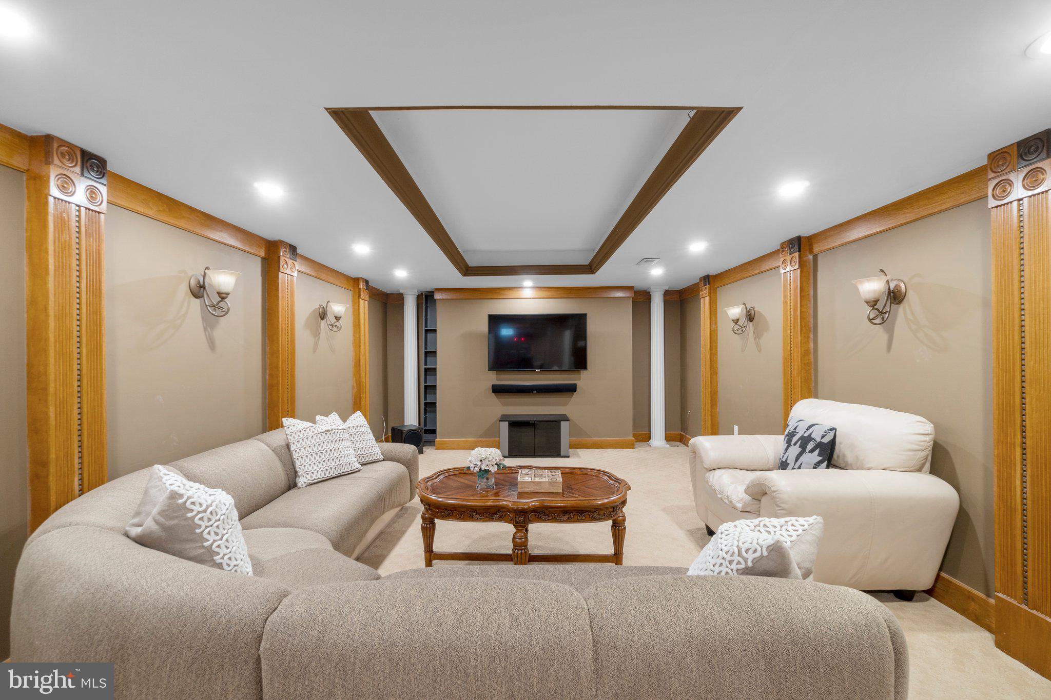 VALLEY GATE - Residential