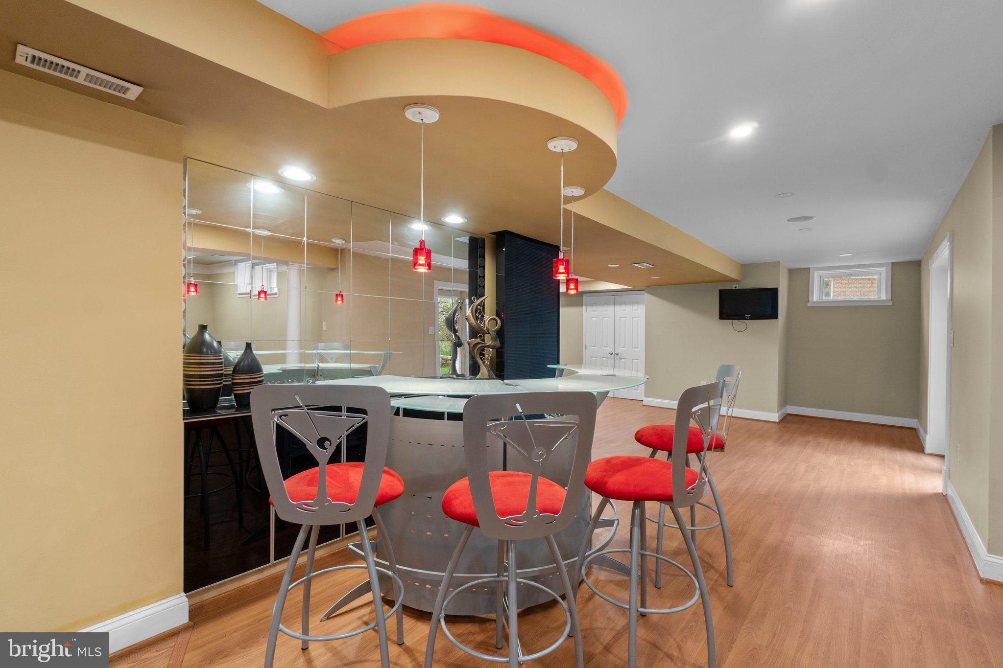 VALLEY GATE - Residential