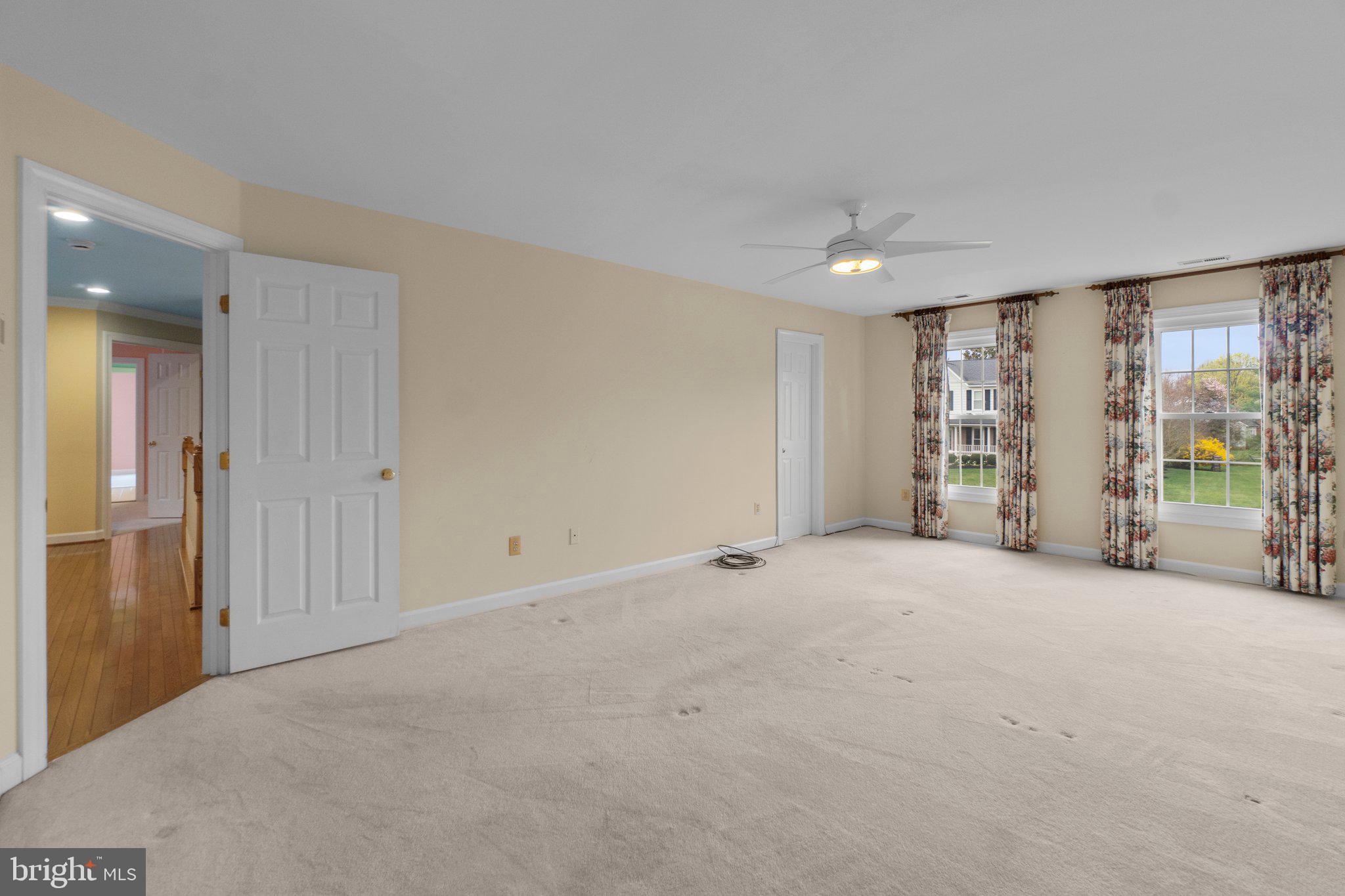 VALLEY GATE - Residential