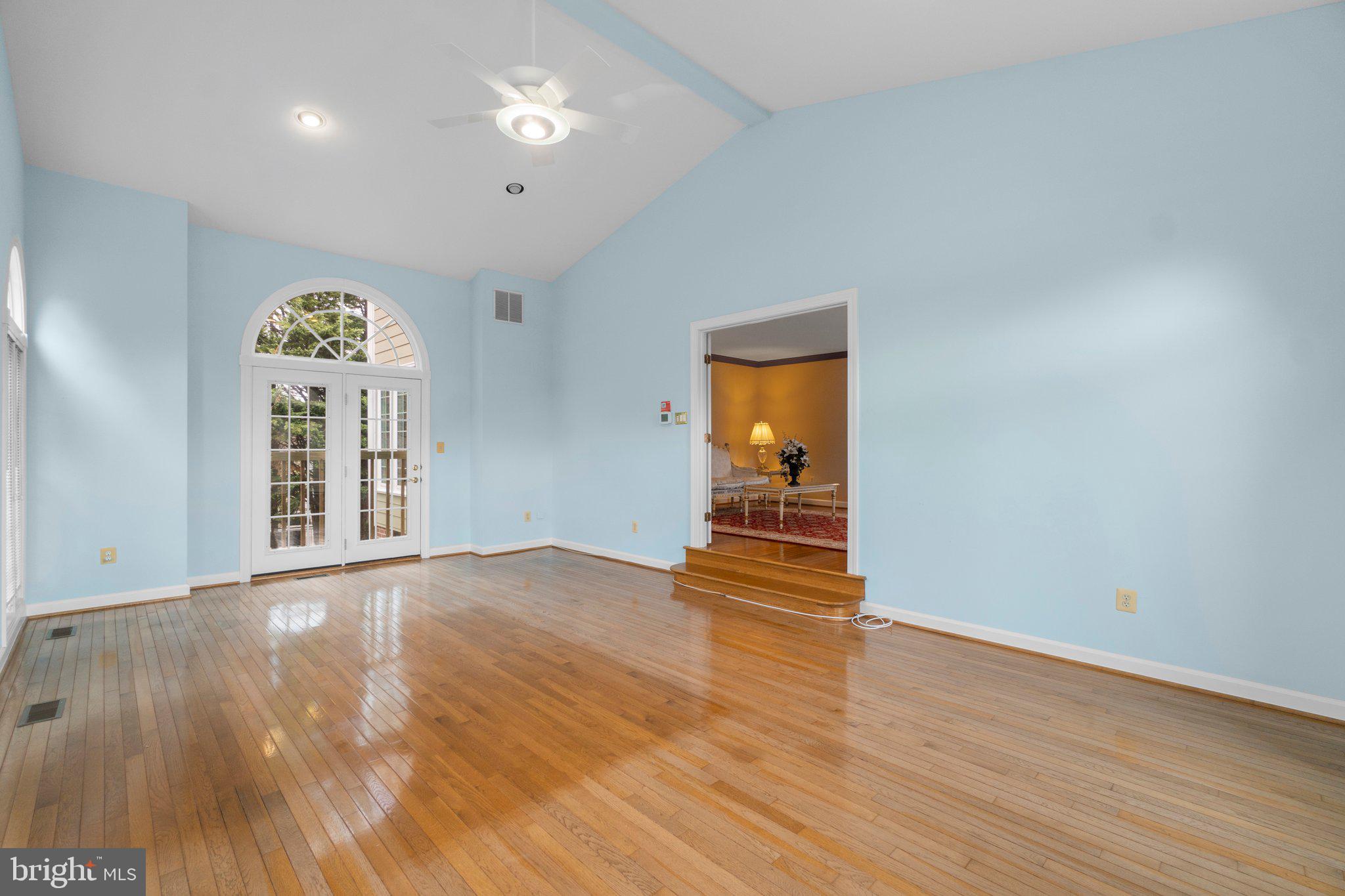 VALLEY GATE - Residential