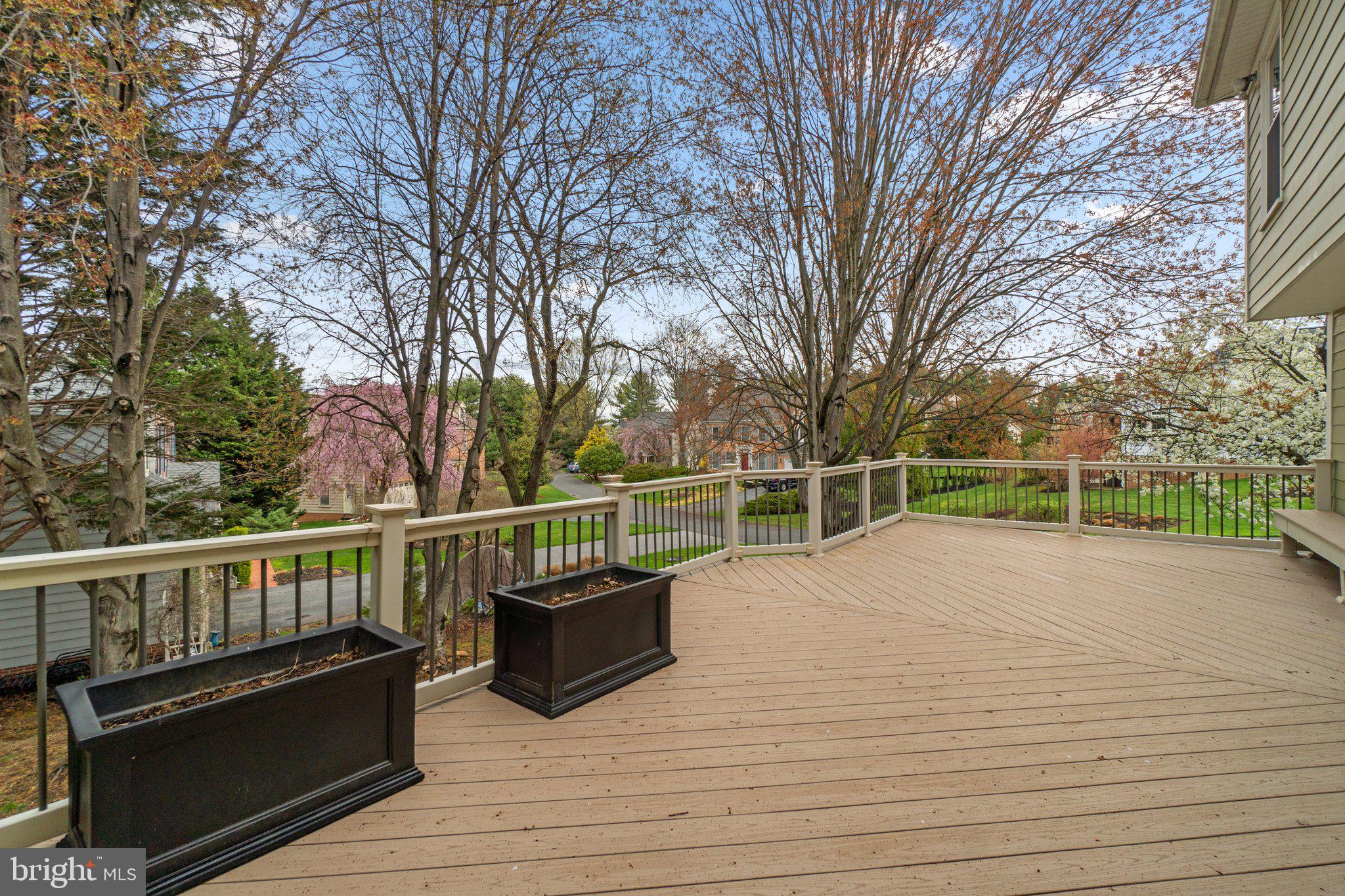 VALLEY GATE - Residential