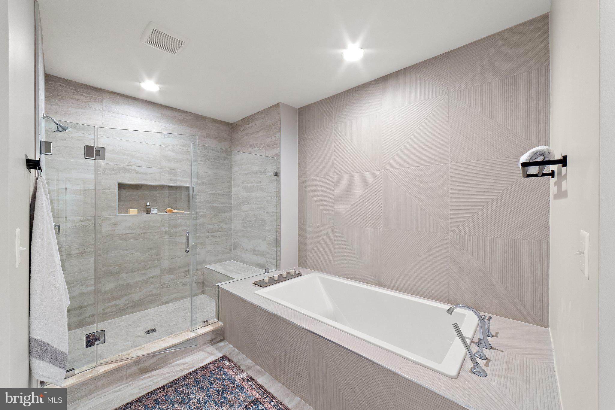 RUCKERS LANGLEY - Residential