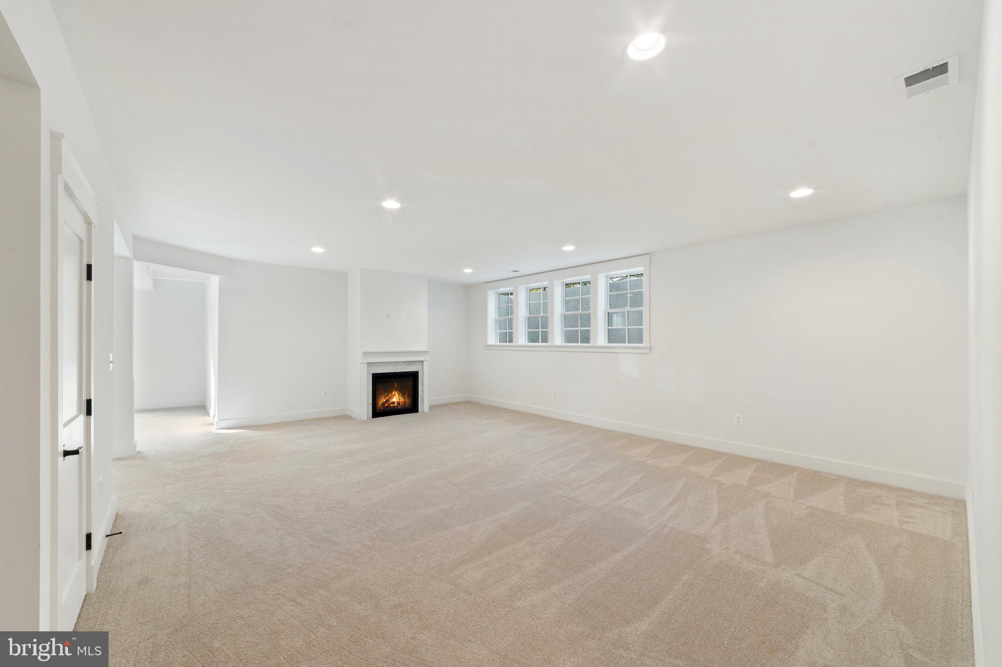 RUCKERS LANGLEY - Residential