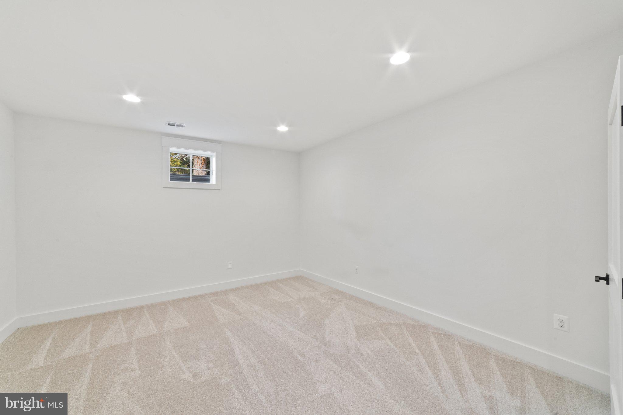 RUCKERS LANGLEY - Residential