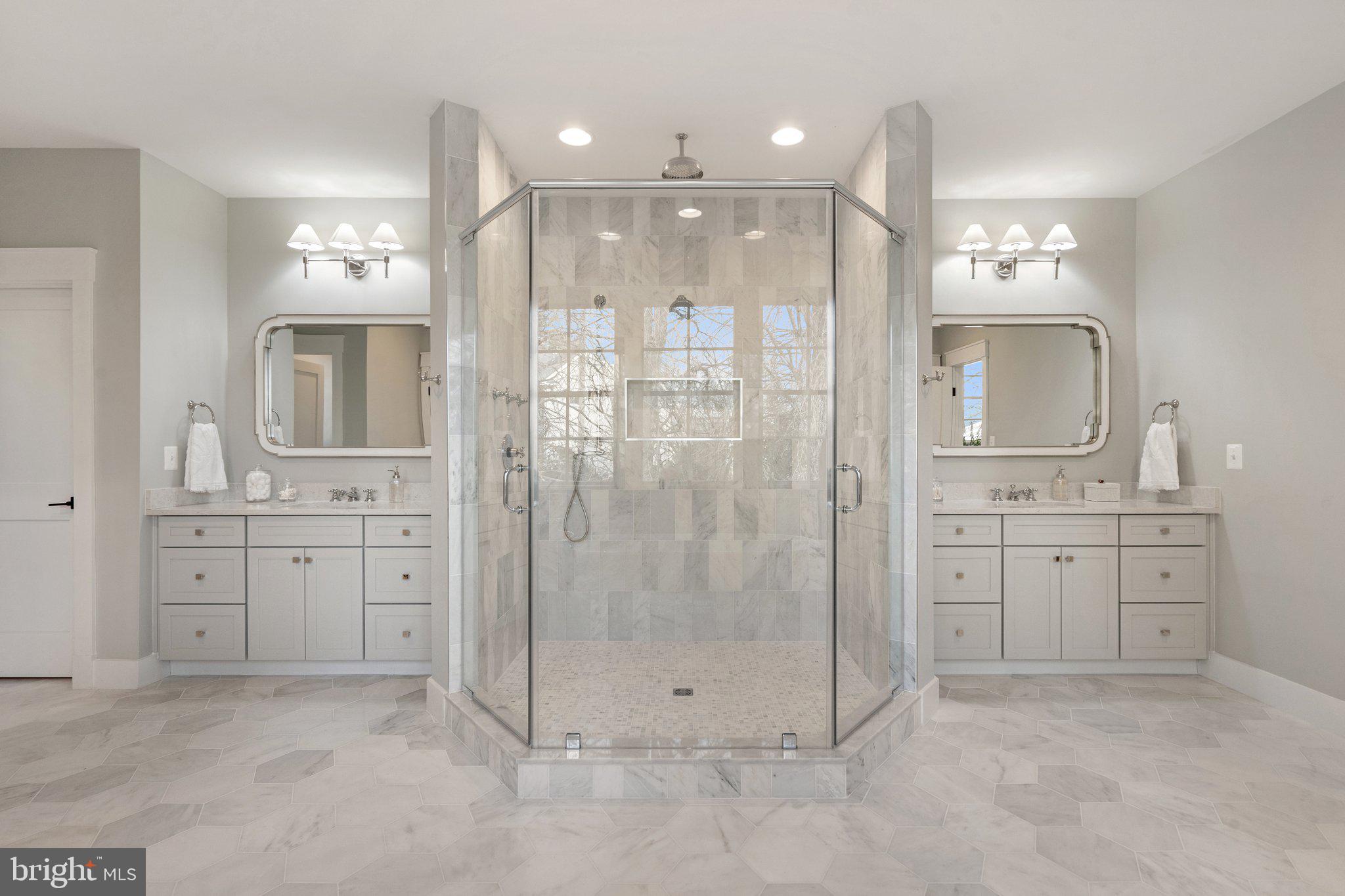 RUCKERS LANGLEY - Residential